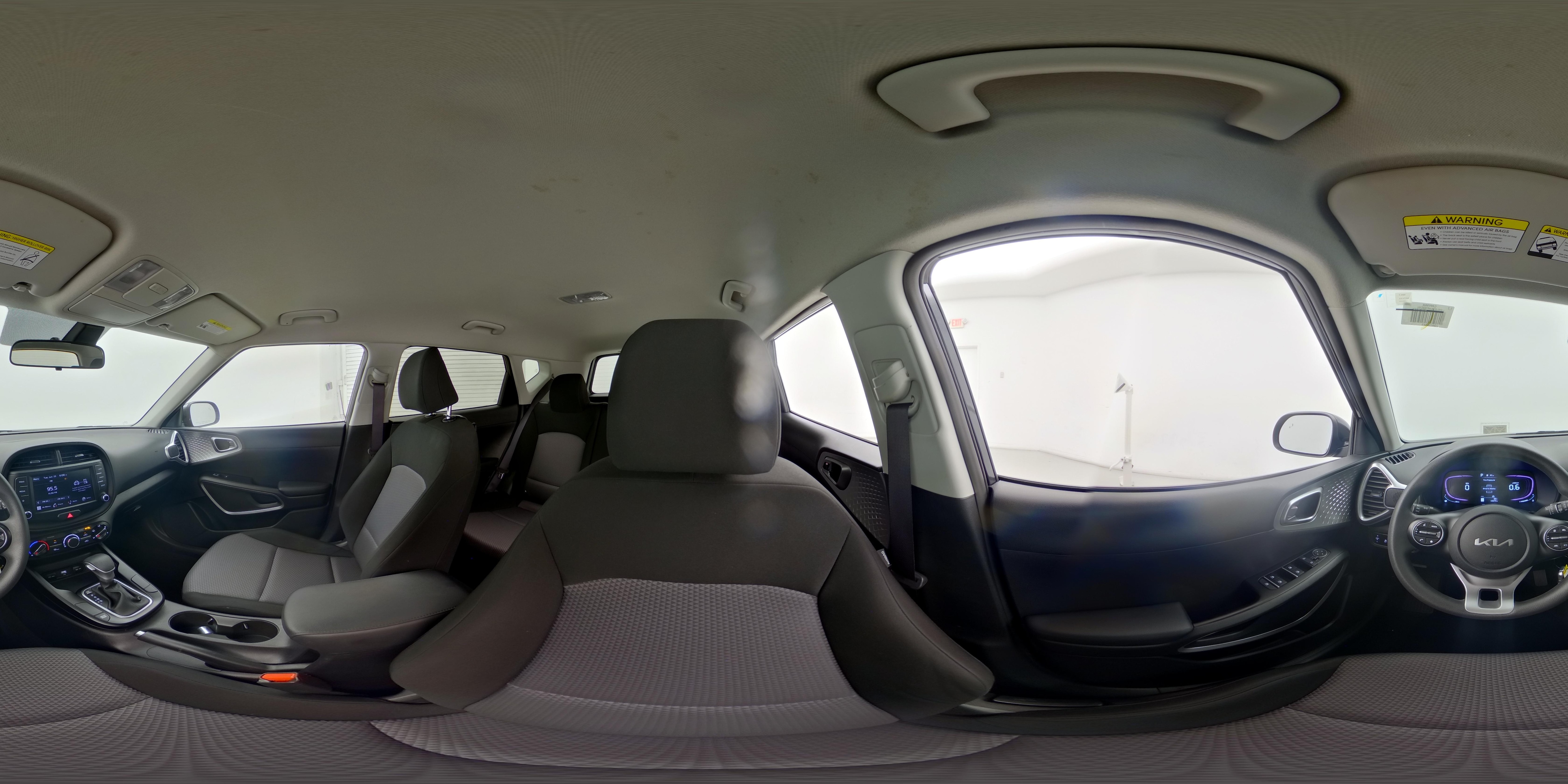 2023 Kia Soul LX - Photo 26