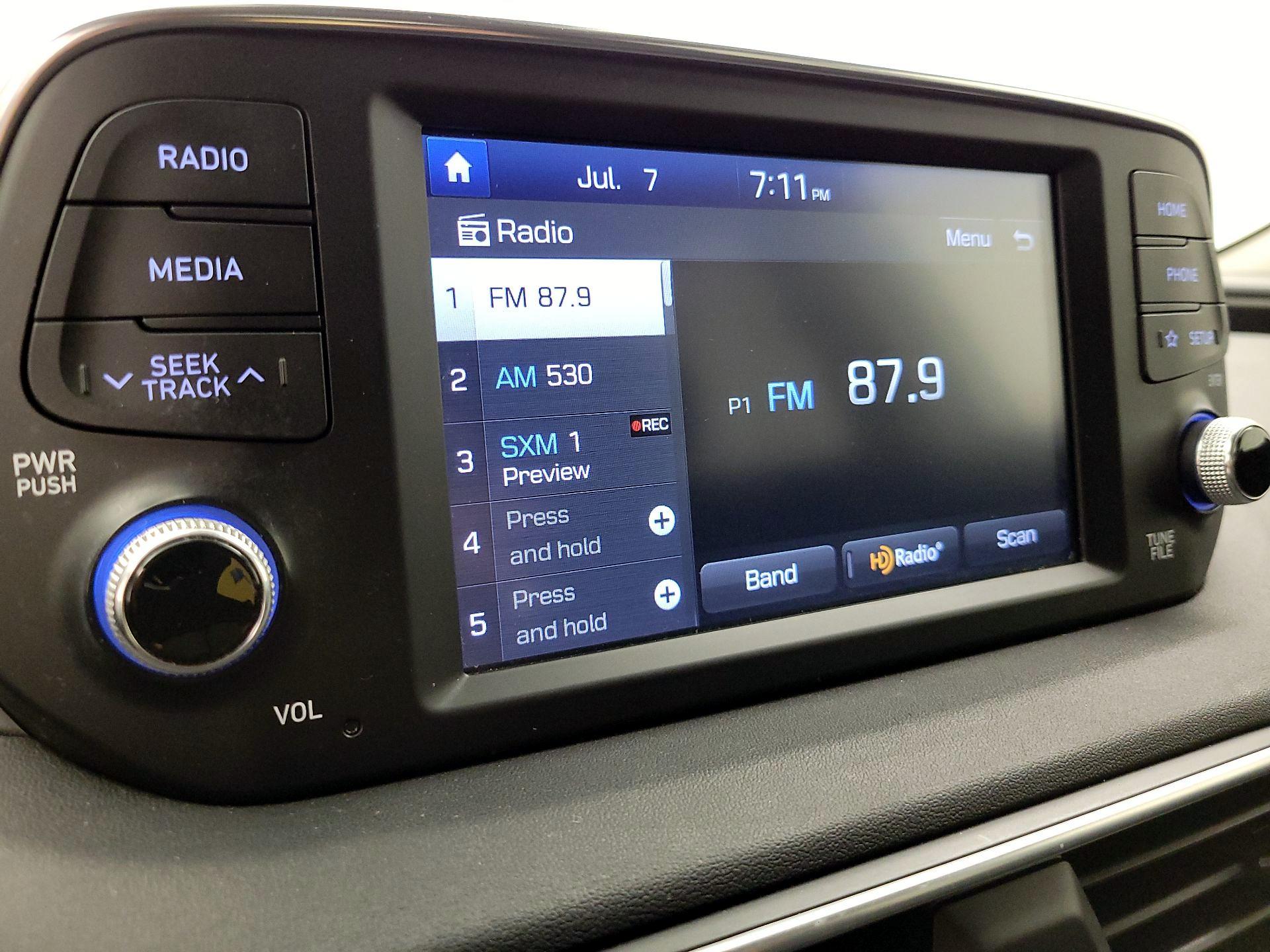 Thumbnail: 2019 Hyundai Santa Fe - 15