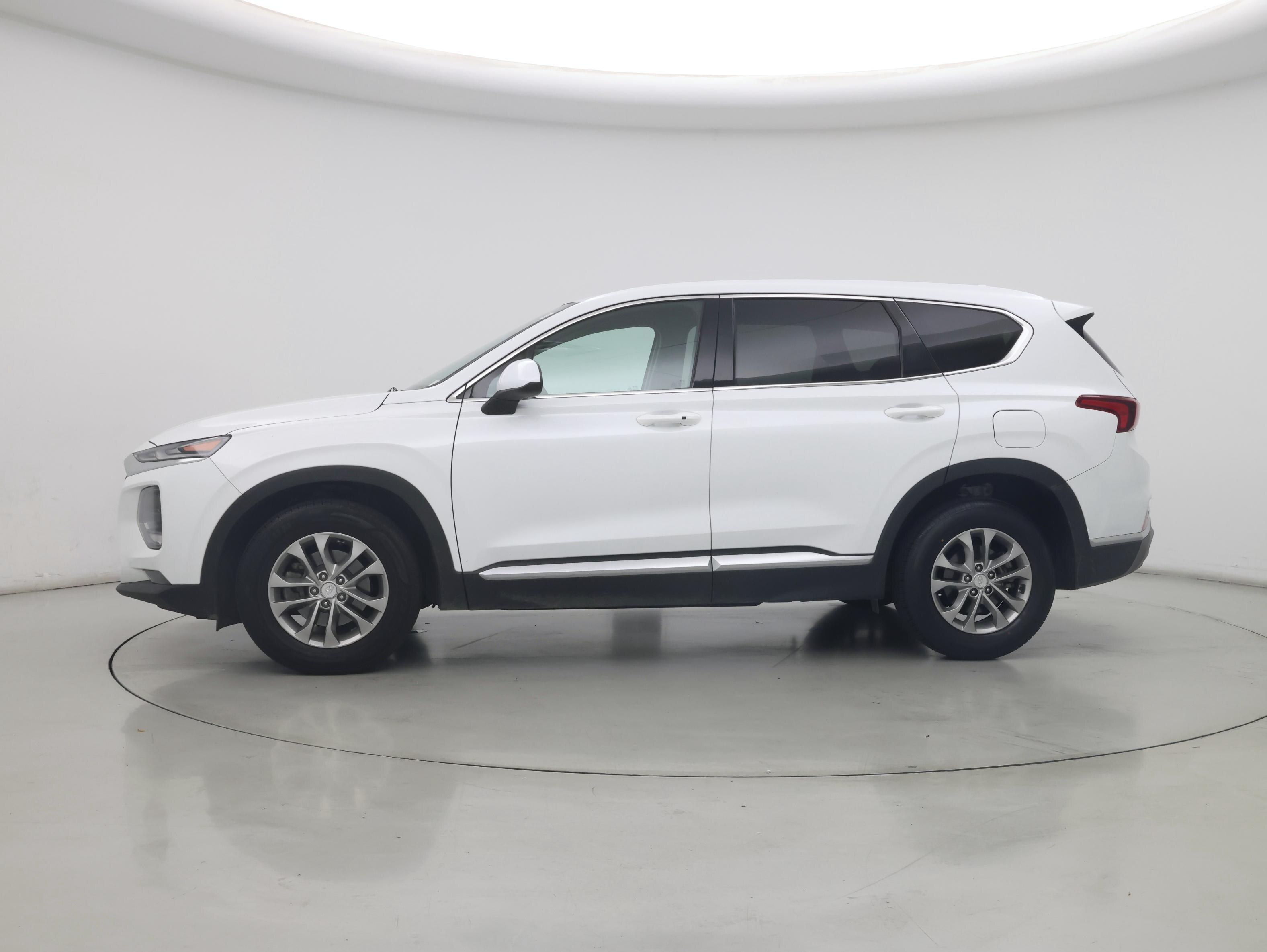 Thumbnail: 2019 Hyundai Santa Fe - 3