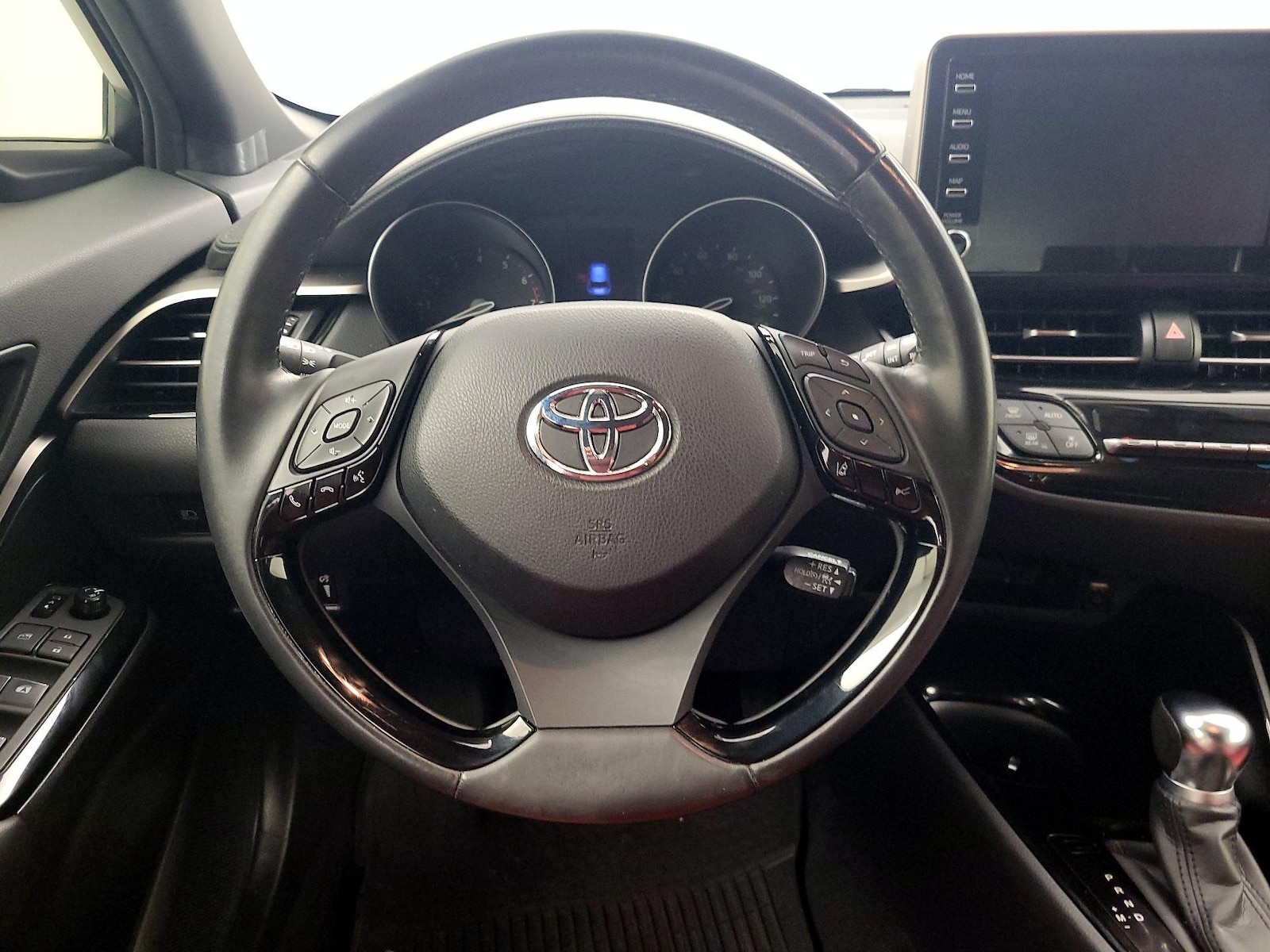 2019 Toyota C-HR XLE - Photo 11