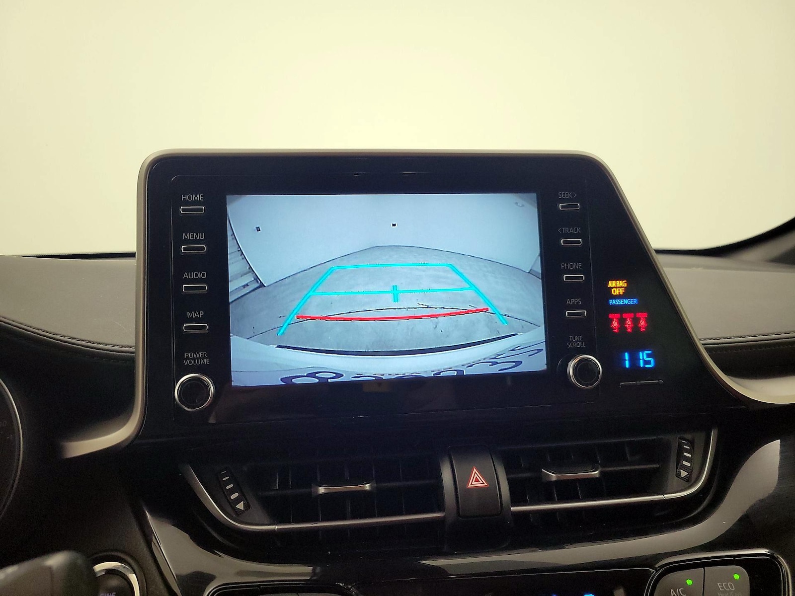 2019 Toyota C-HR XLE - Photo 15