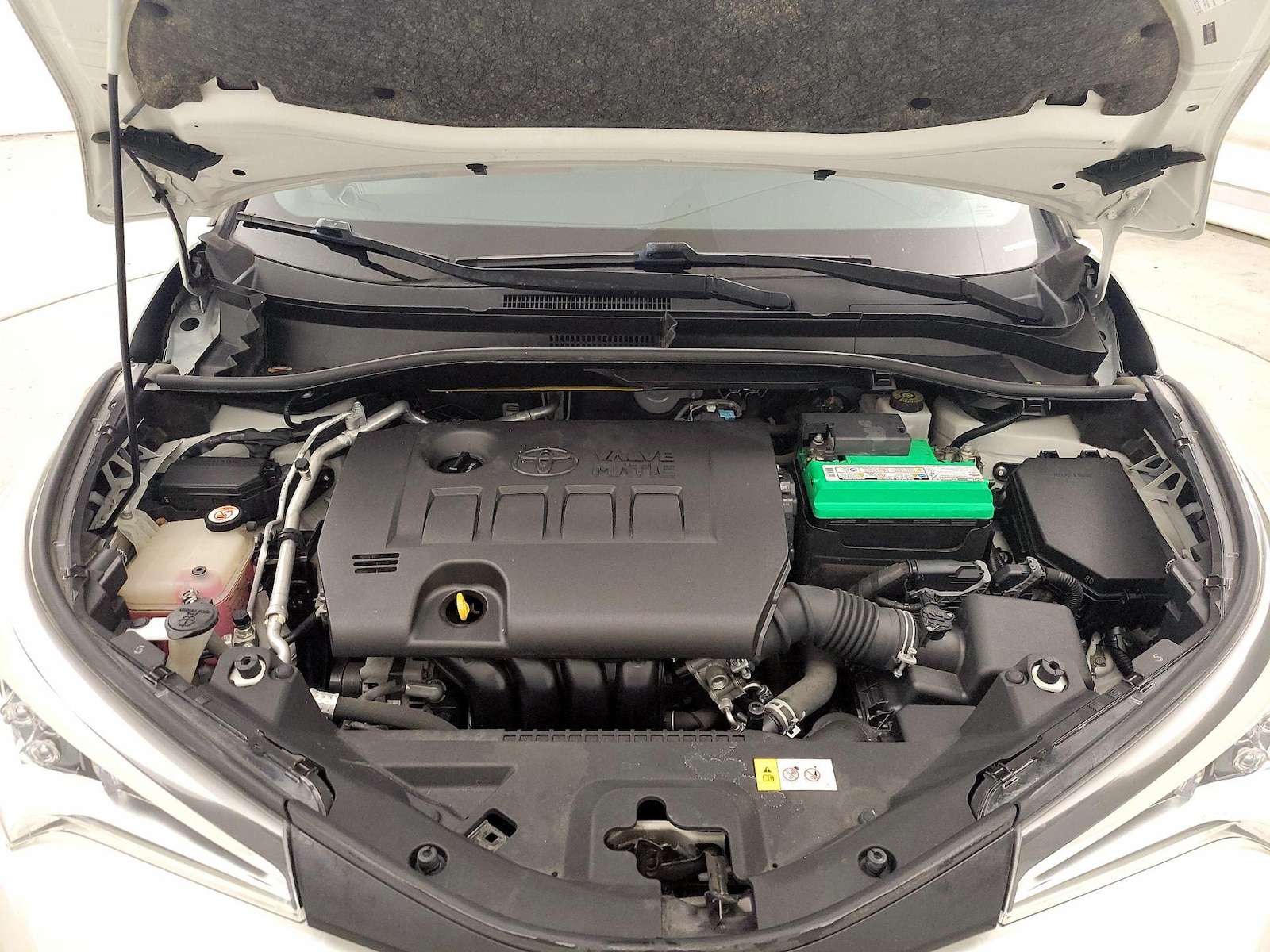 2019 Toyota C-HR XLE - Photo 22