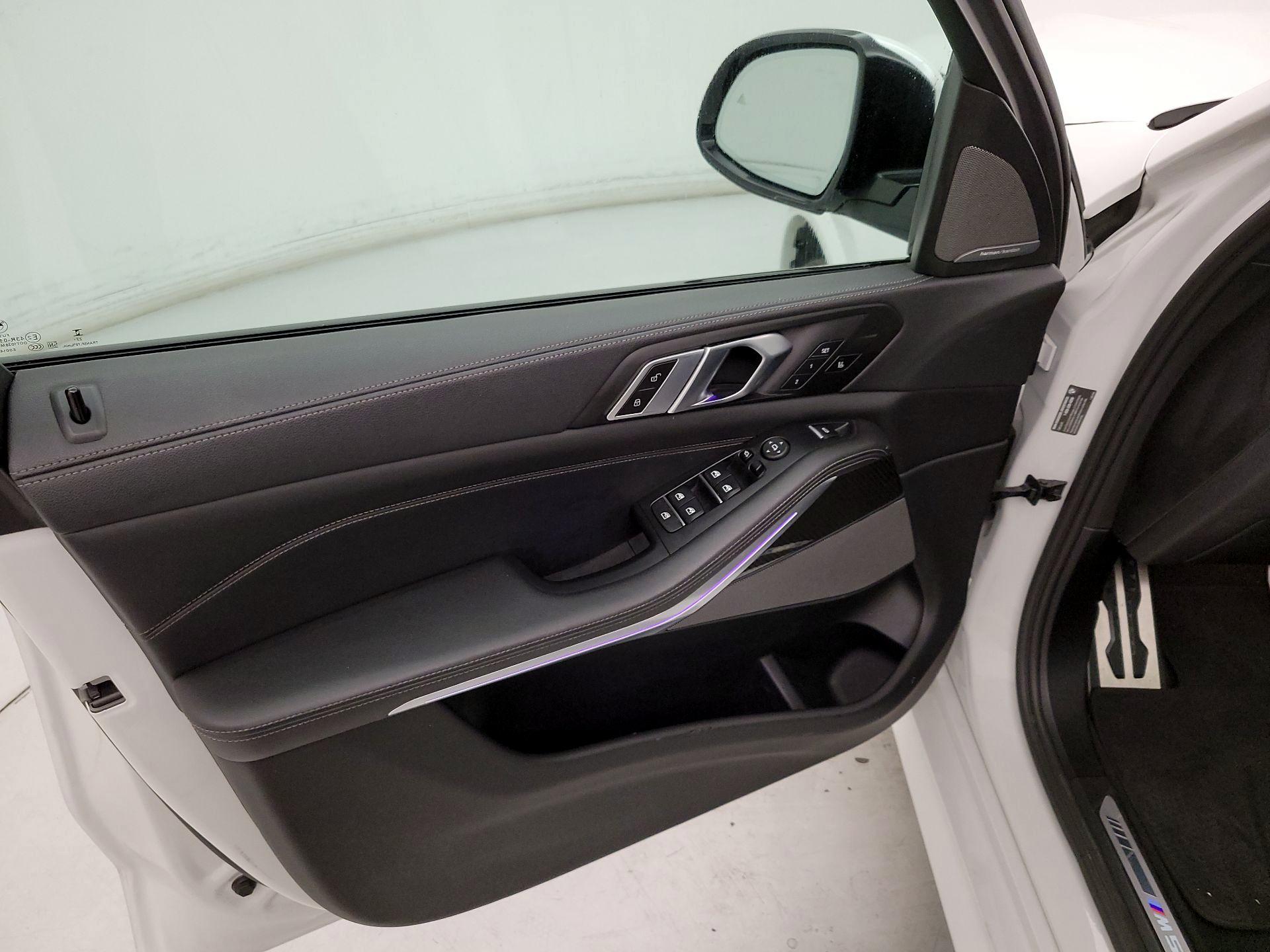 Thumbnail: 2023 BMW X5 - 12