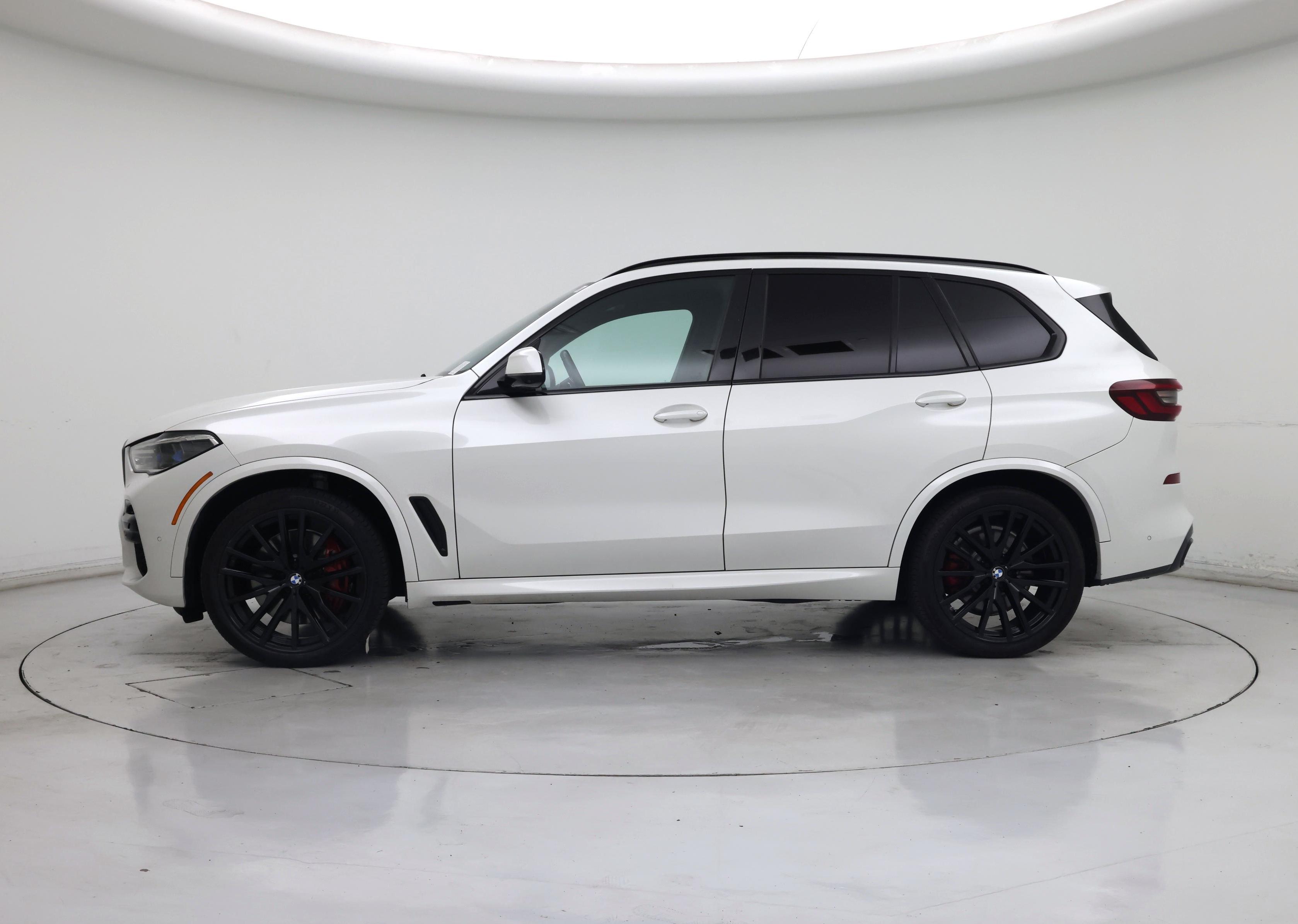 Thumbnail: 2023 BMW X5 - 3