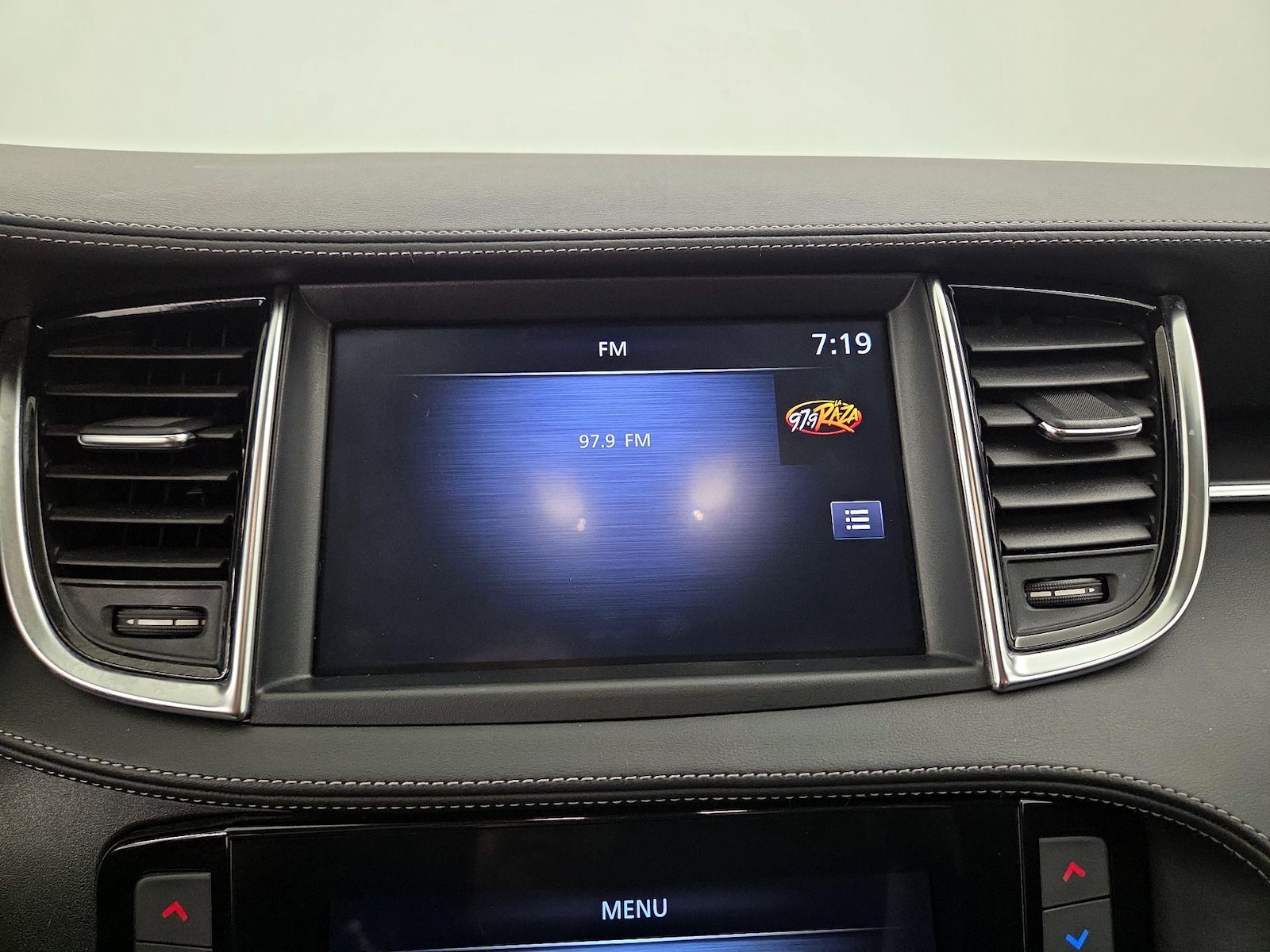 2025 INFINITI QX50 Pure - Photo 16