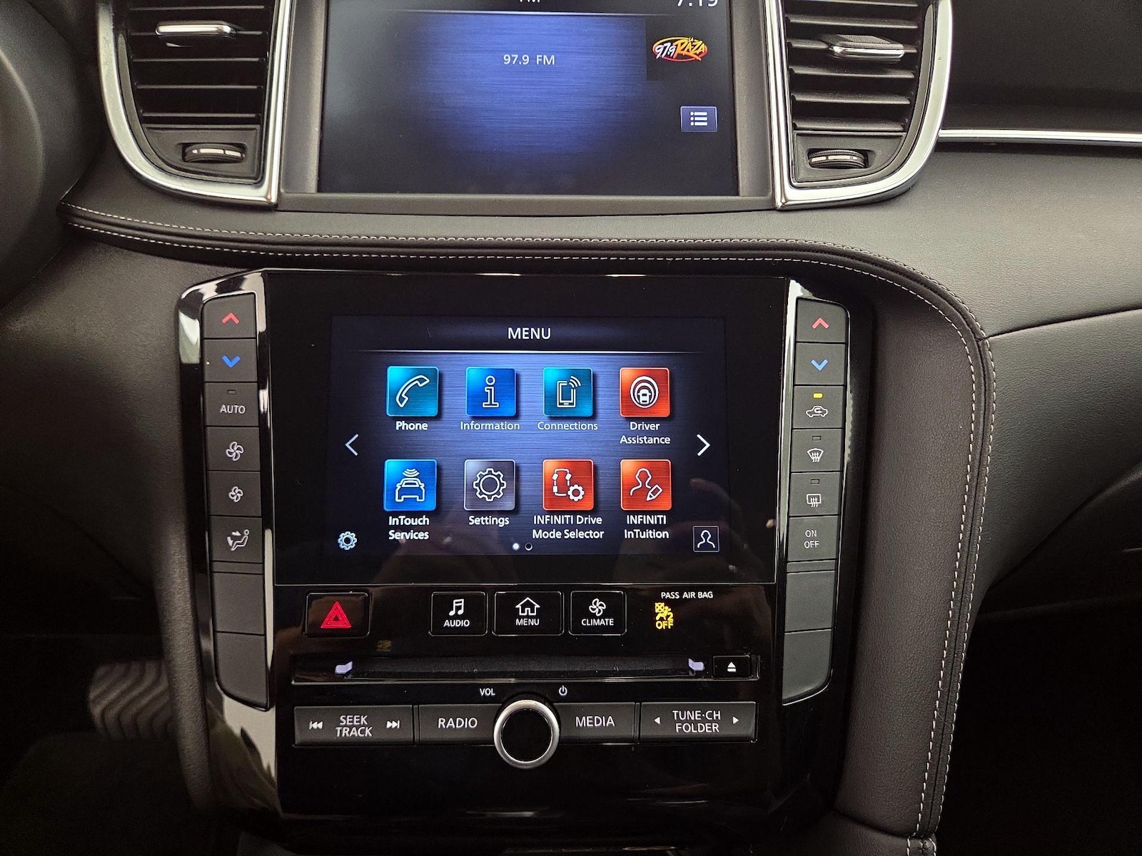 2025 INFINITI QX50 Pure - Photo 17