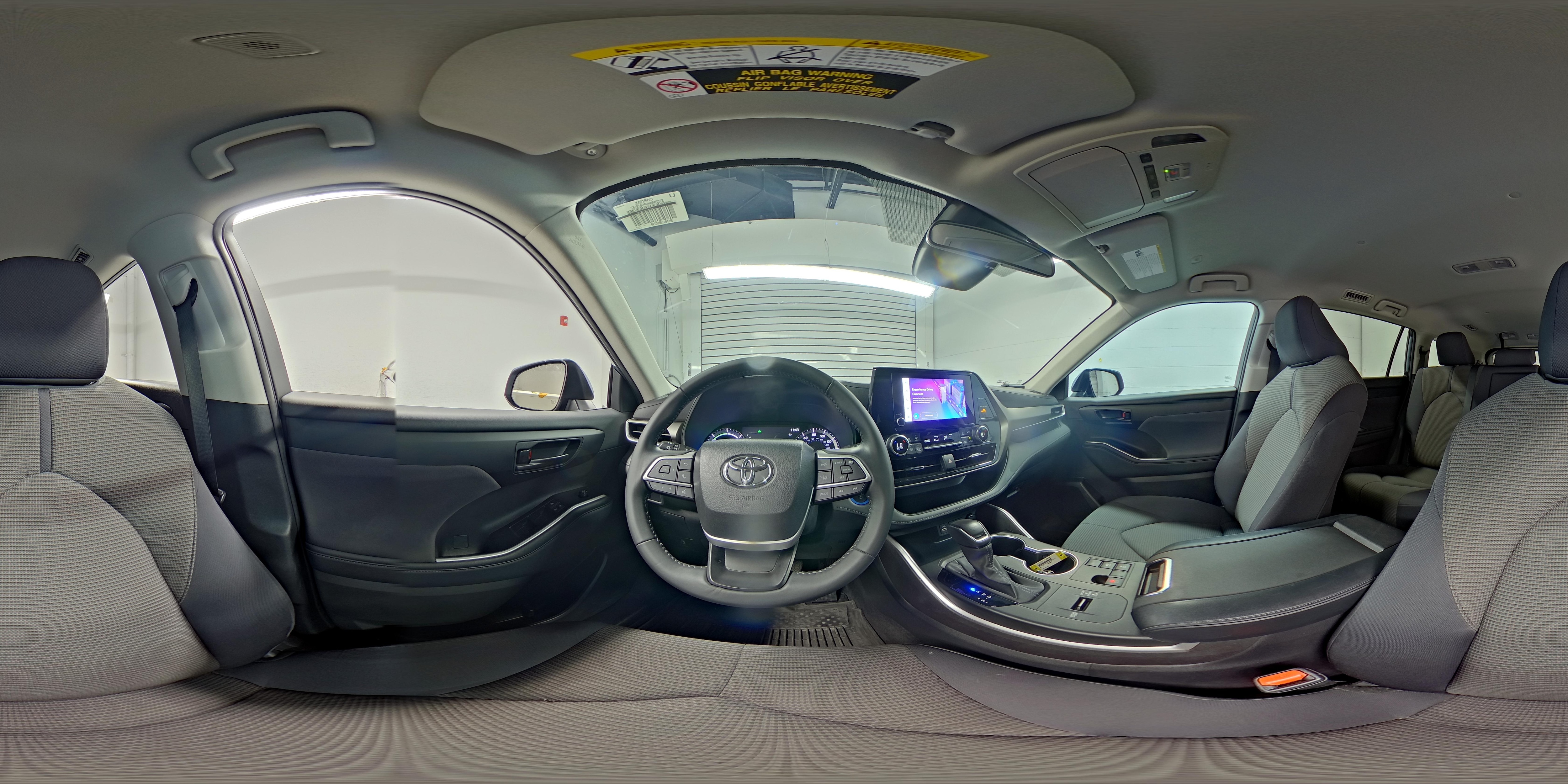 2023 Toyota Highlander LE - Photo 27