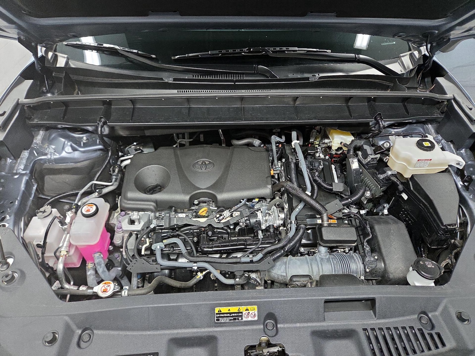 2023 Toyota Highlander LE - Photo 23