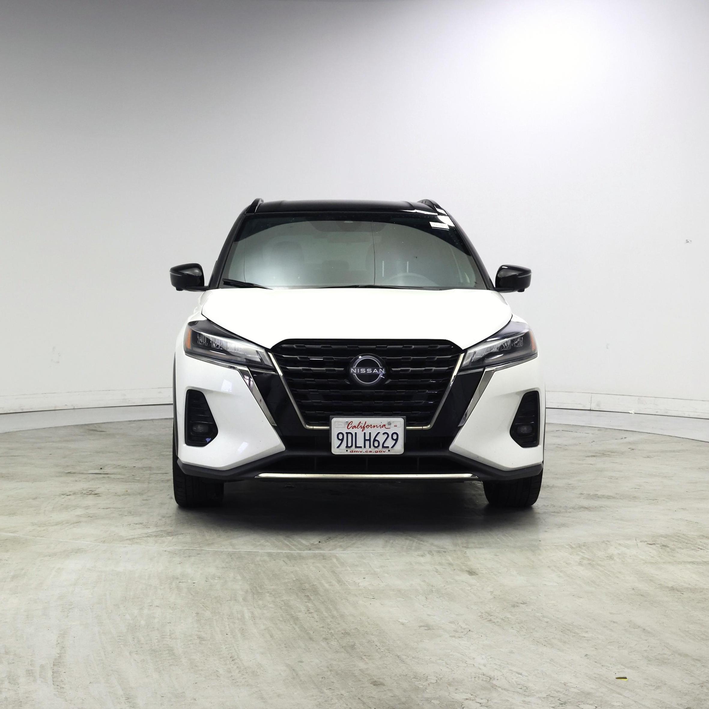 Thumbnail: 2023 Nissan Kicks - 5