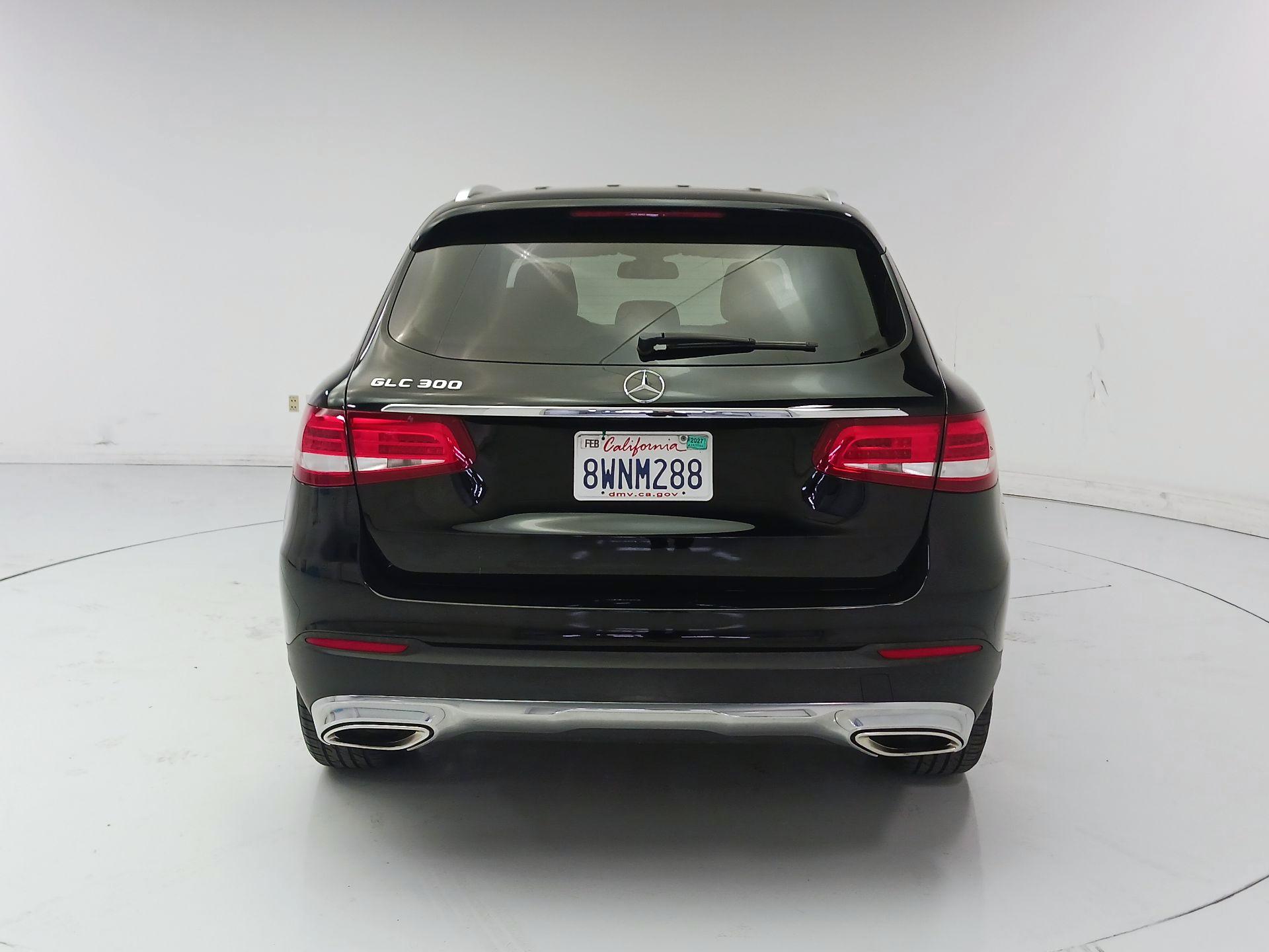 Thumbnail: 2018 Mercedes-Benz GLC - 6