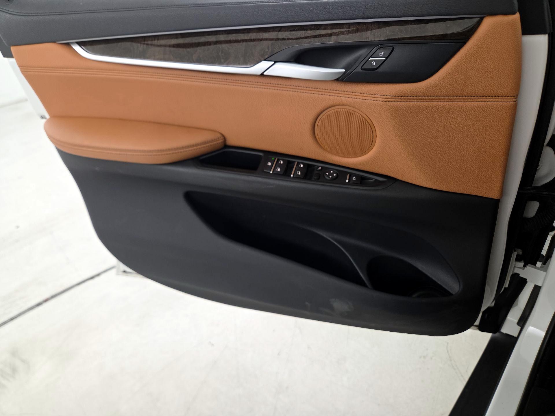 Thumbnail: 2019 BMW X6 - 12