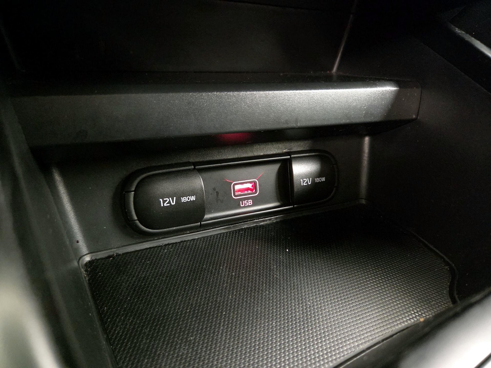 2021 Kia Soul LX - Photo 19