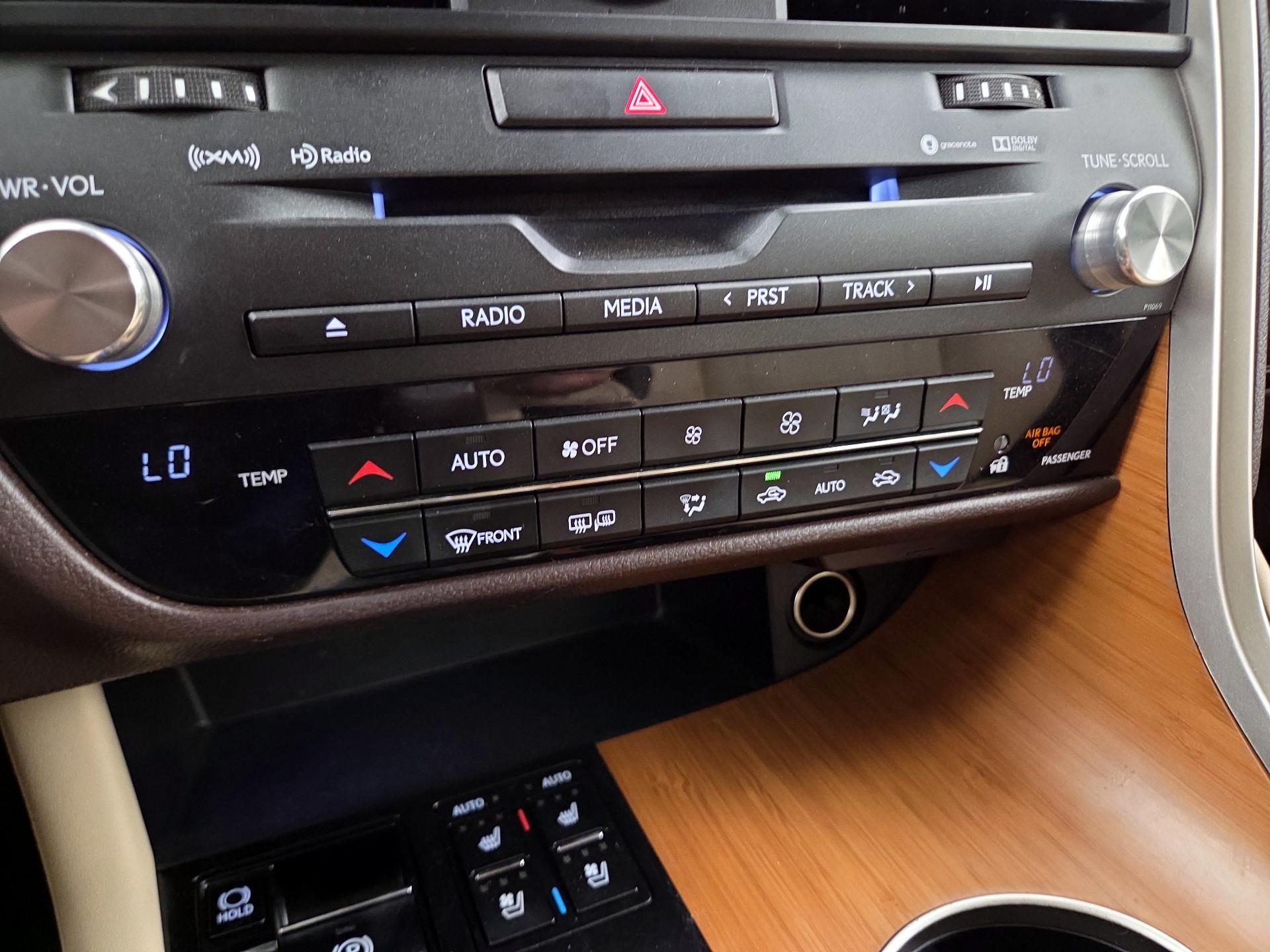 Thumbnail: 2016 Lexus RX - 17