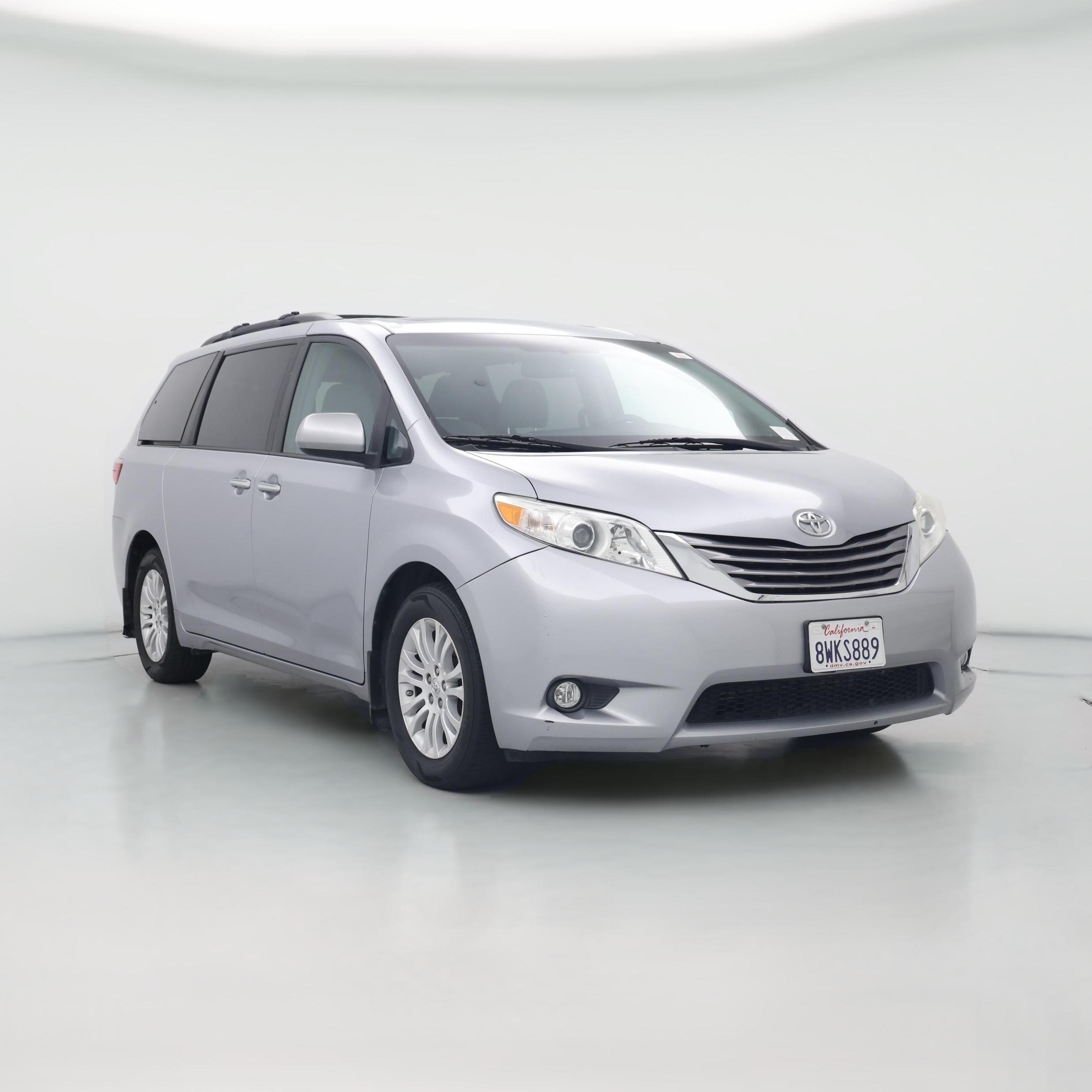 Thumbnail: 2017 Toyota Sienna - 1