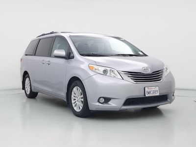 2017 Toyota Sienna XLE