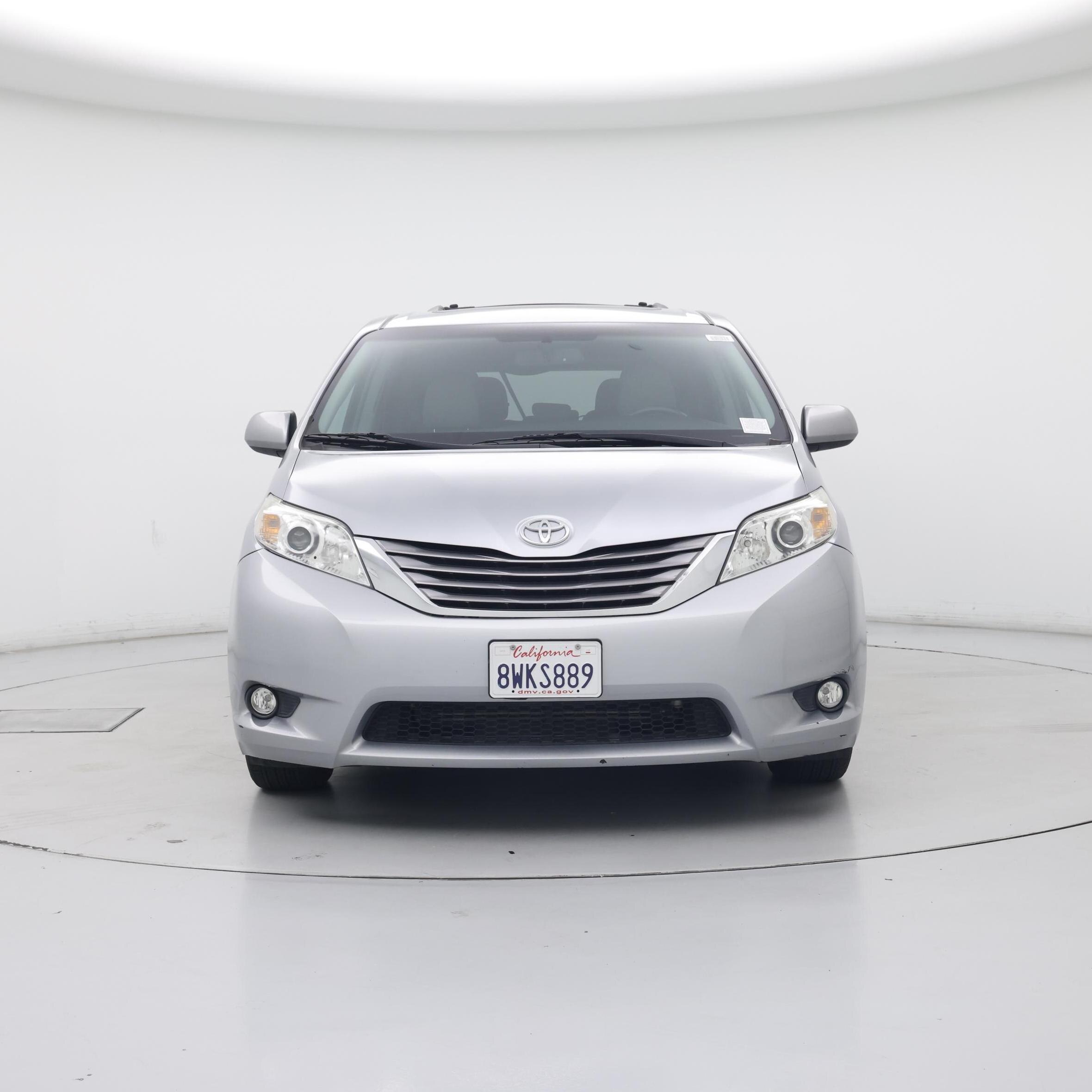 Thumbnail: 2017 Toyota Sienna - 5