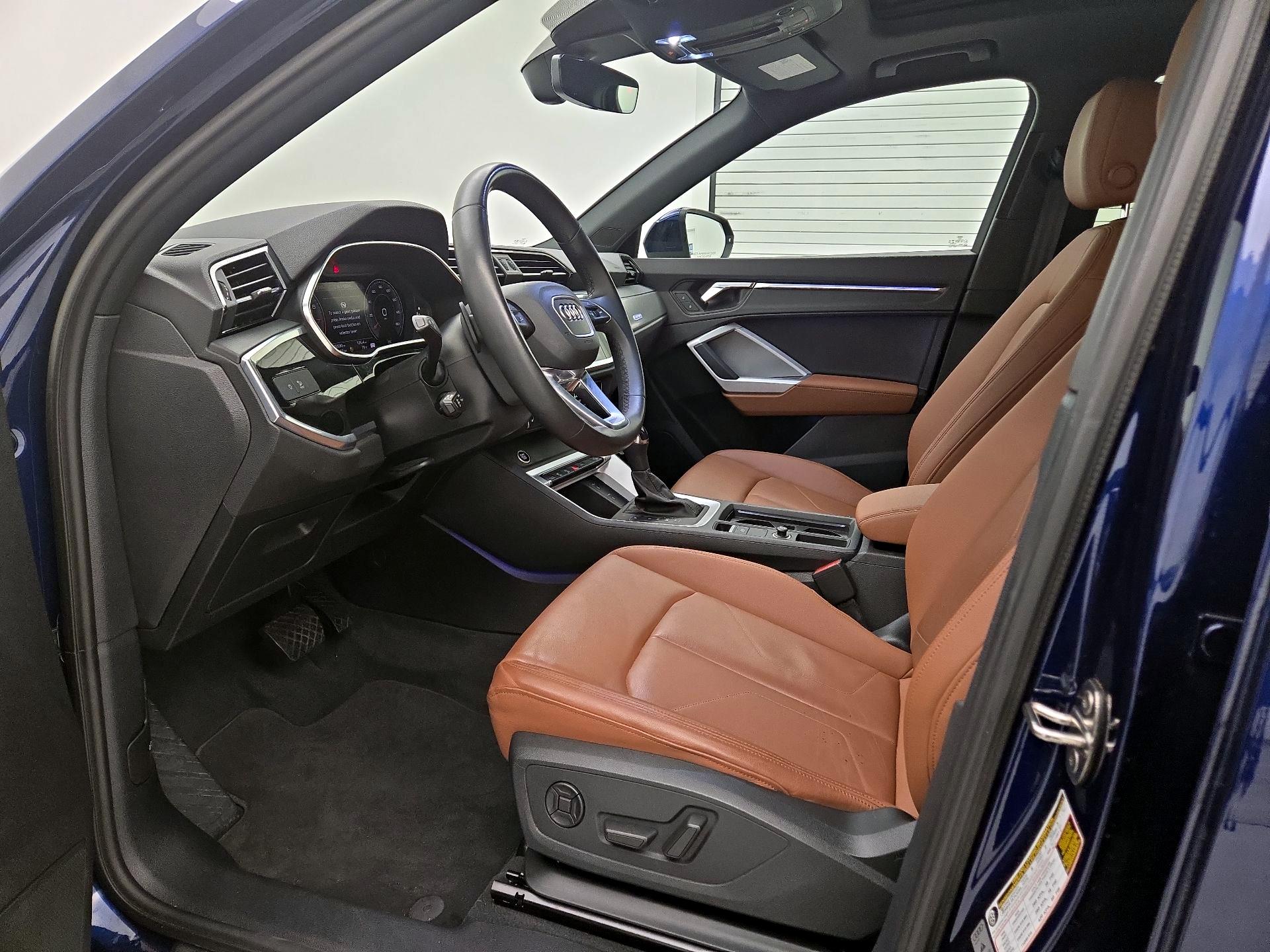 Thumbnail: 2022 Audi Q3 - 11