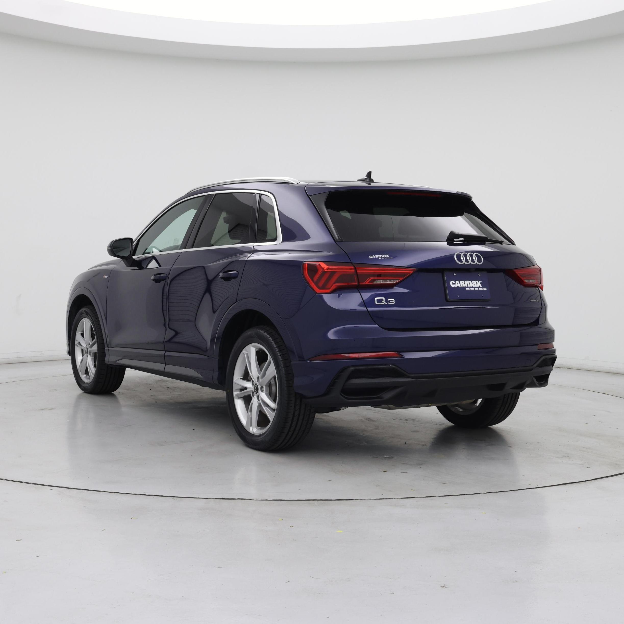 Thumbnail: 2022 Audi Q3 - 2