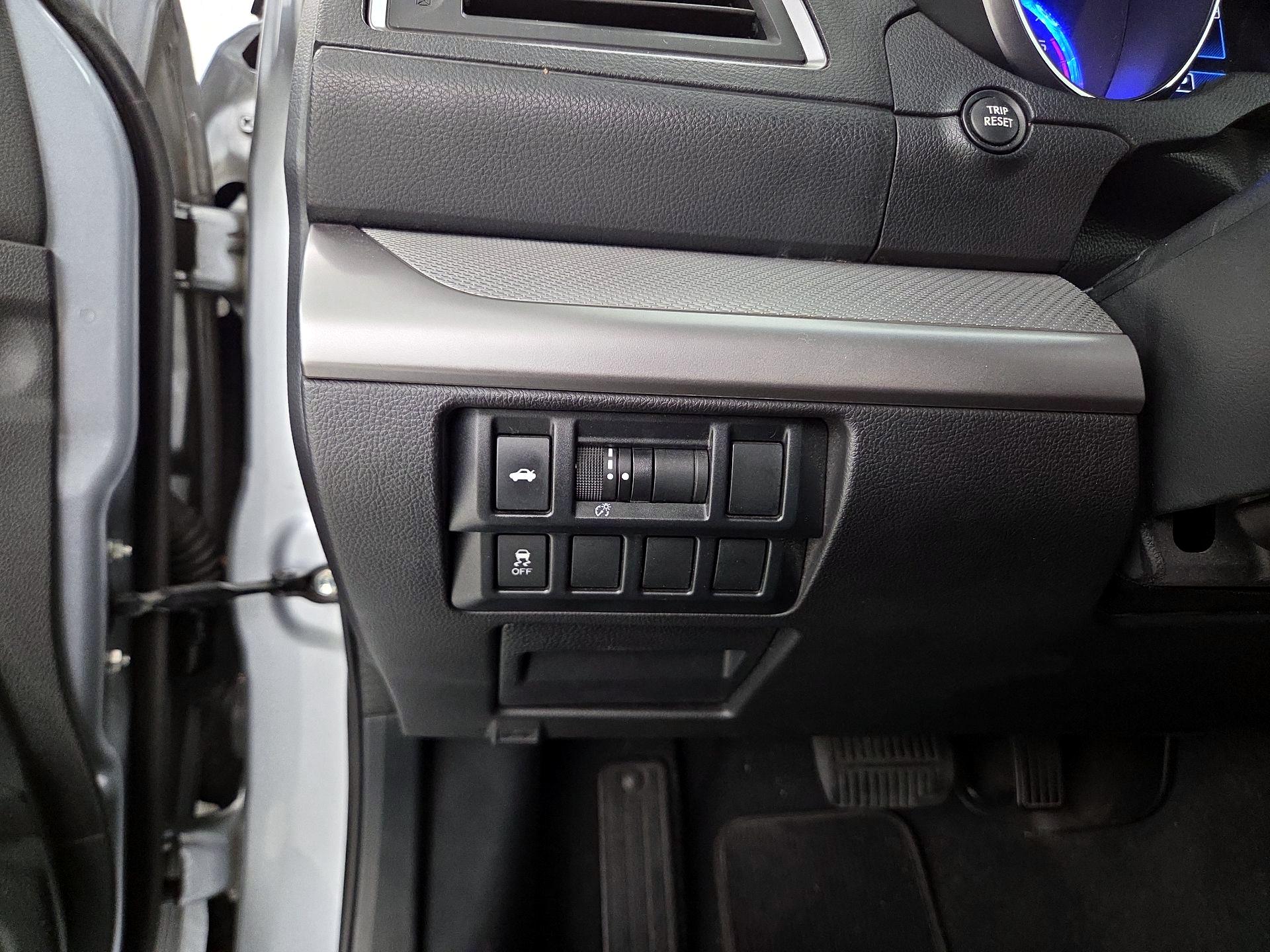 Thumbnail: 2016 Subaru Legacy - 13