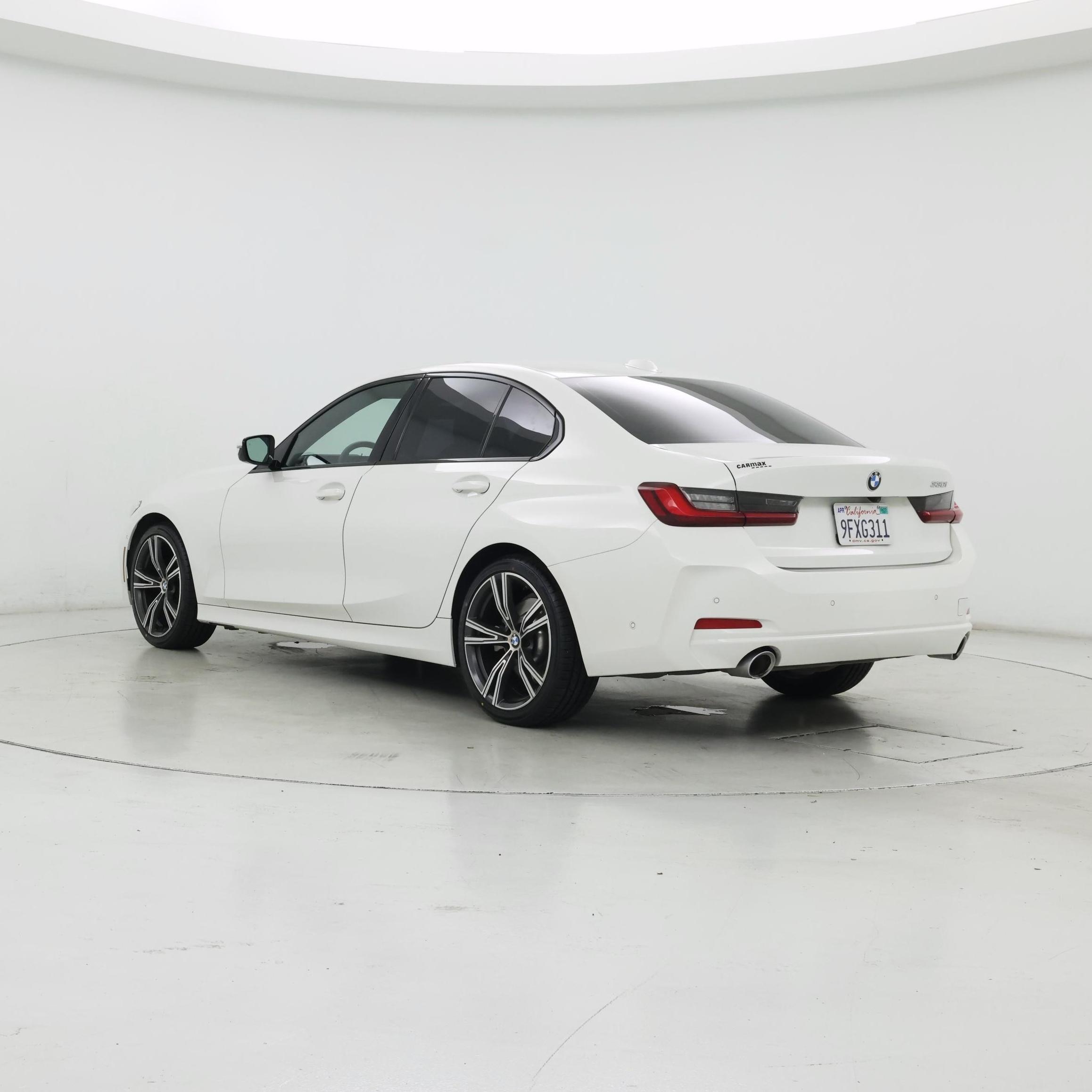 Thumbnail: 2023 BMW 3 Series - 2