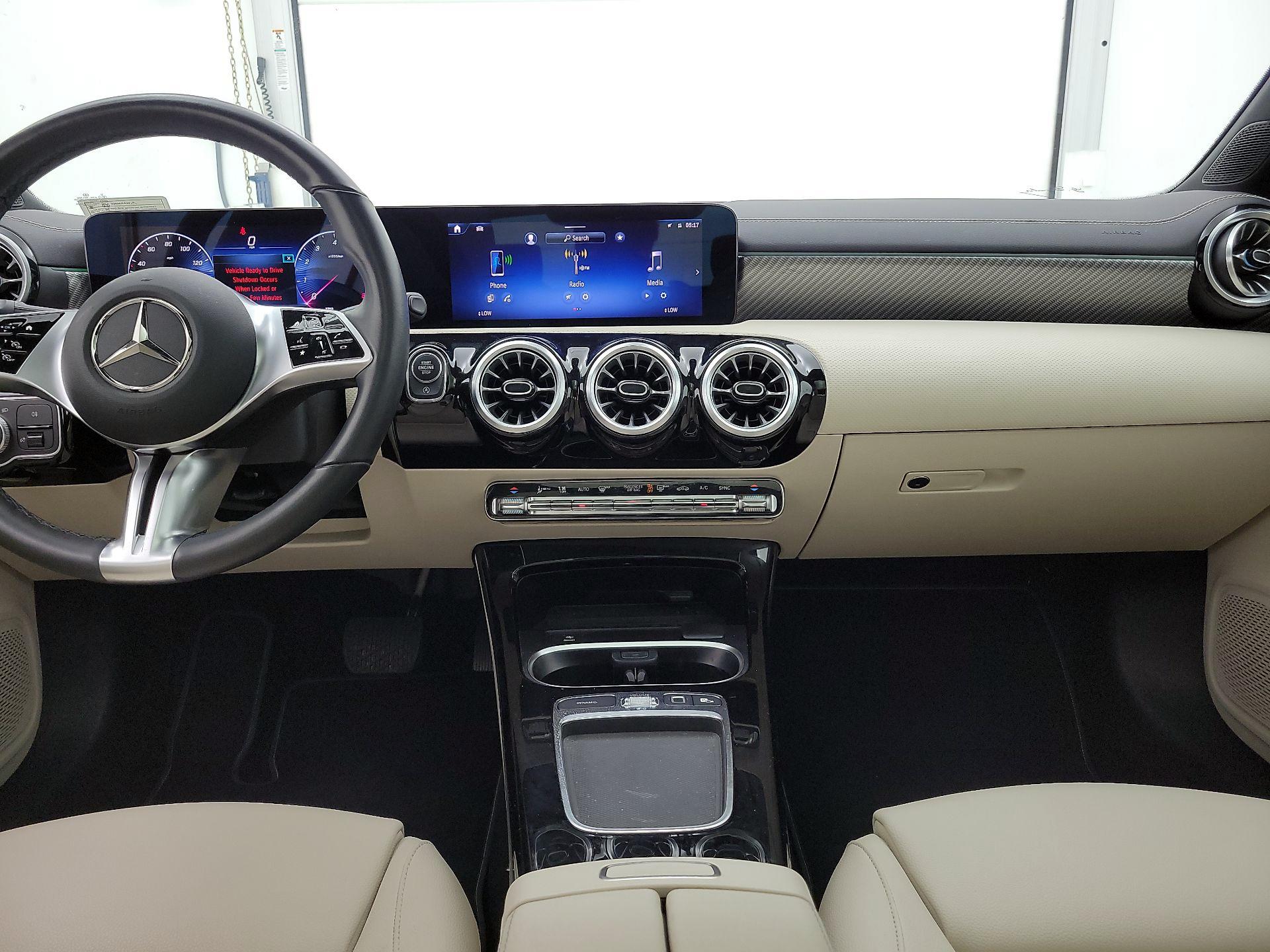 Thumbnail: 2025 Mercedes-Benz CLA - 9