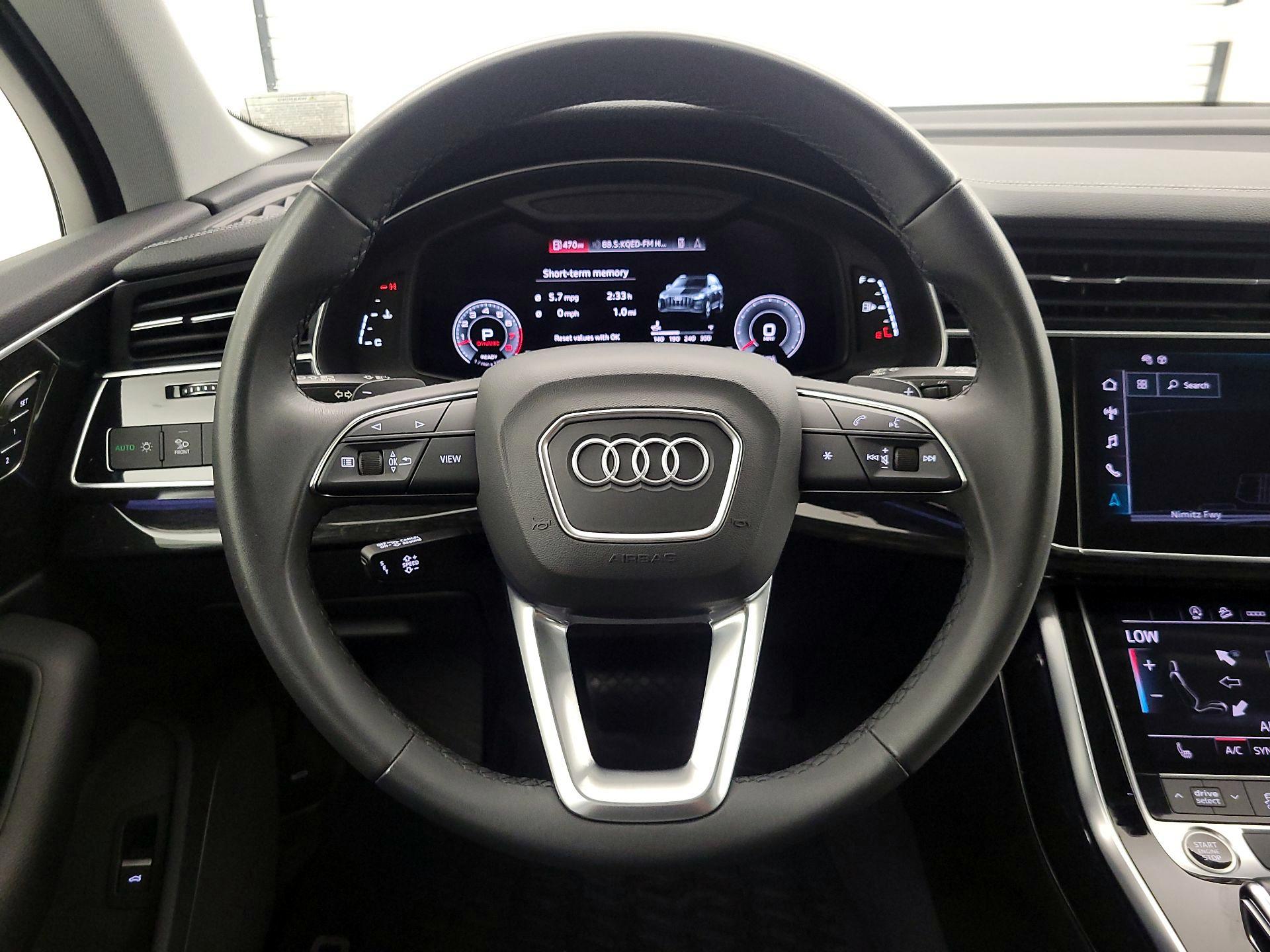 Thumbnail: 2023 Audi Q7 - 10
