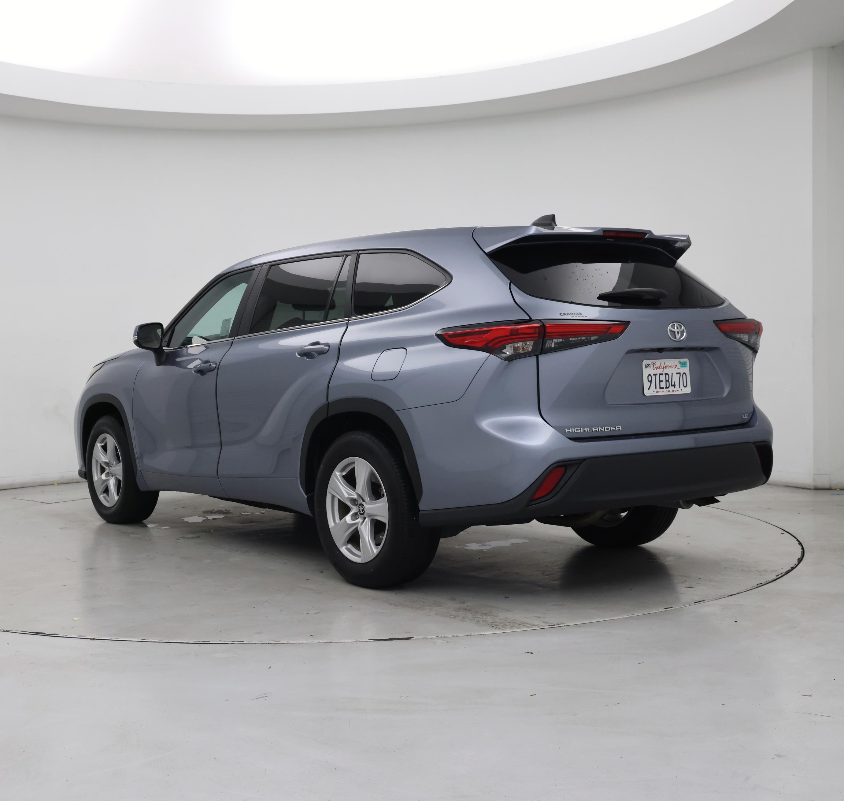 Thumbnail: 2023 Toyota Highlander - 2