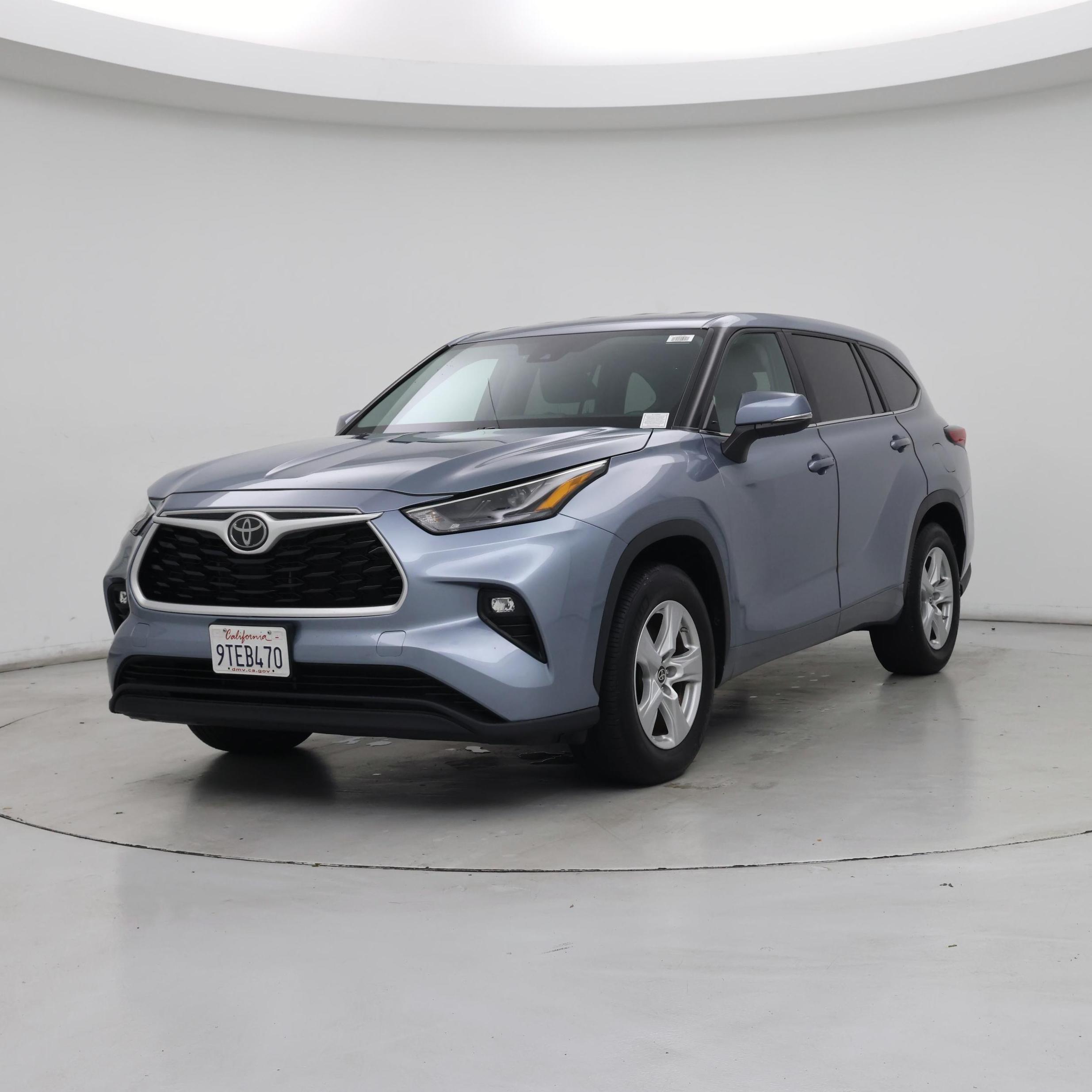 Thumbnail: 2023 Toyota Highlander - 4