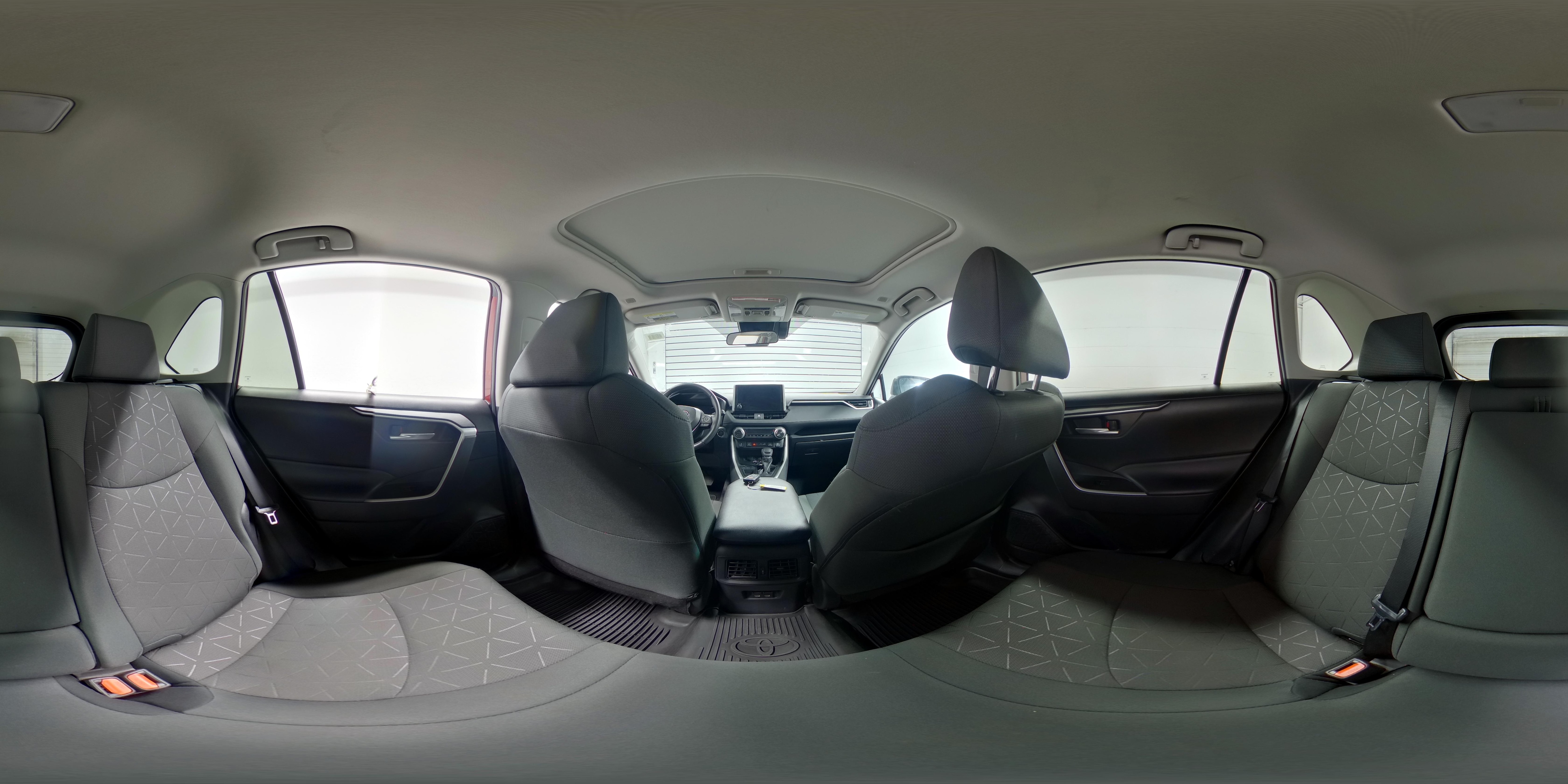 2023 Toyota RAV4 XLE - Photo 21