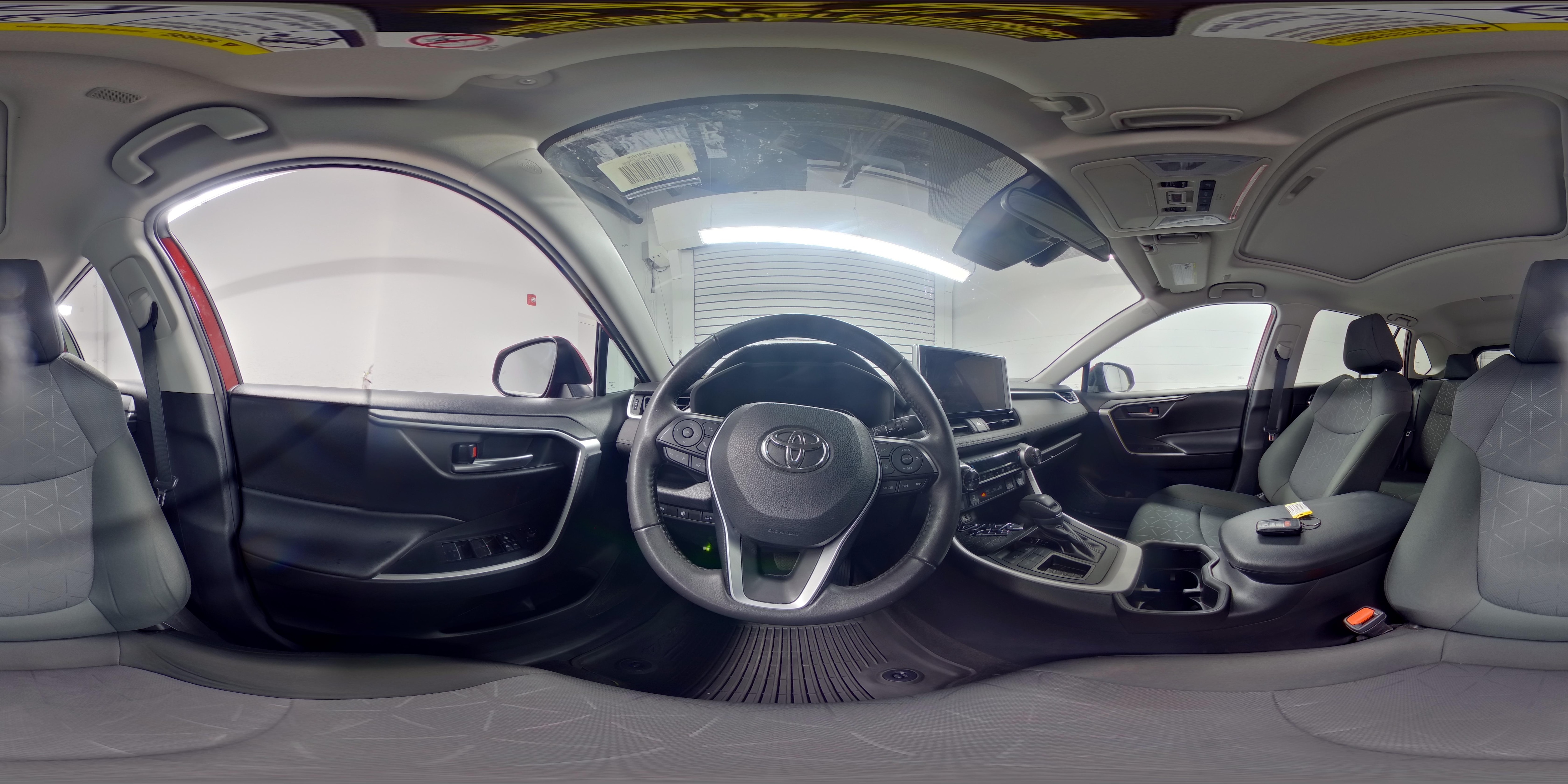 2023 Toyota RAV4 XLE - Photo 22