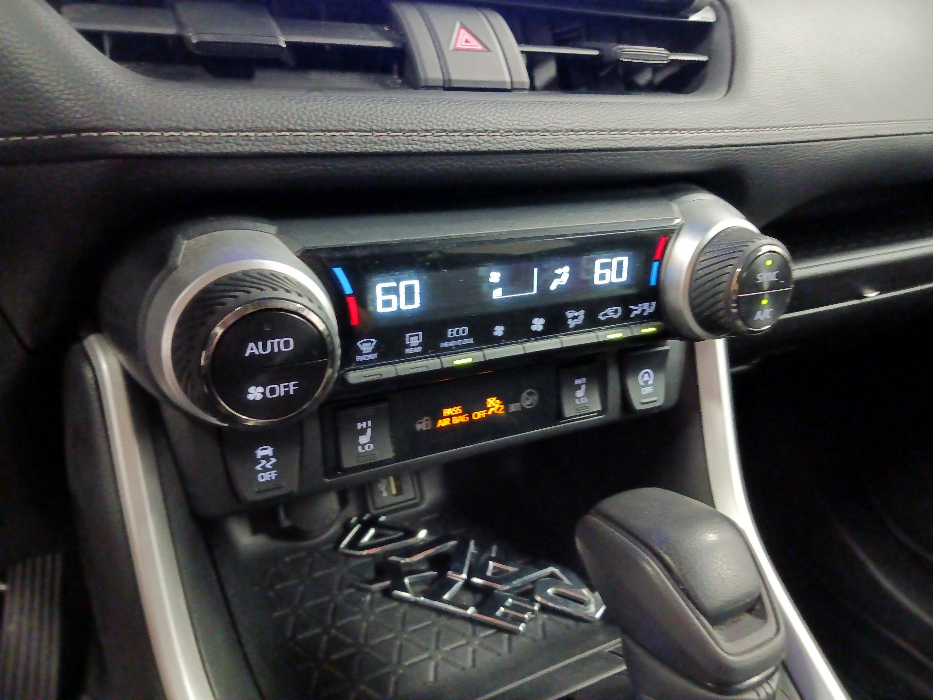Thumbnail: 2023 Toyota RAV4 - 14