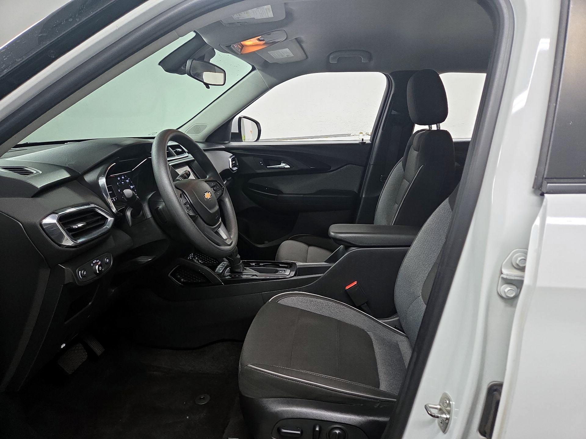 Thumbnail: 2022 Chevrolet TrailBlazer - 11