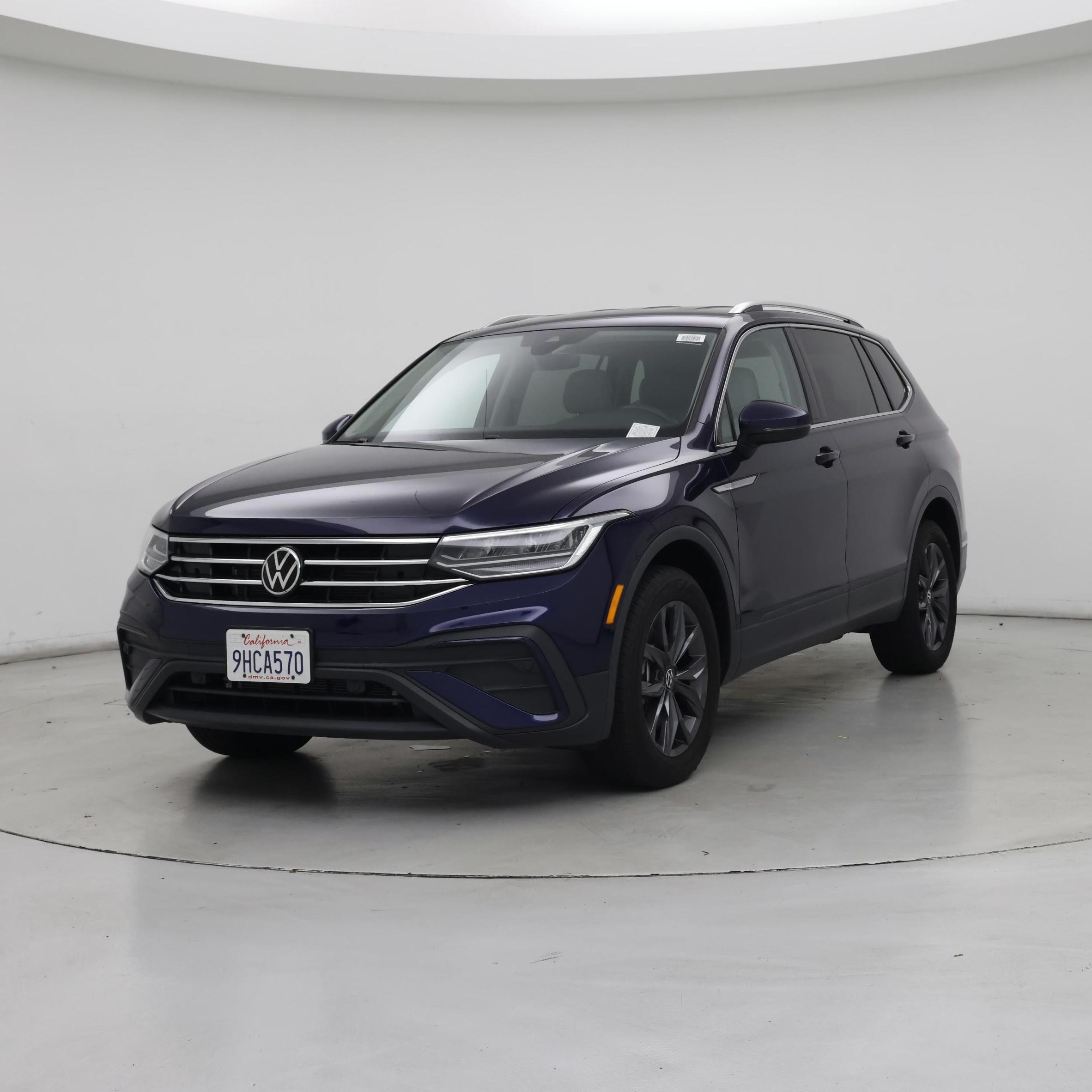 Thumbnail: 2023 Volkswagen Tiguan - 4