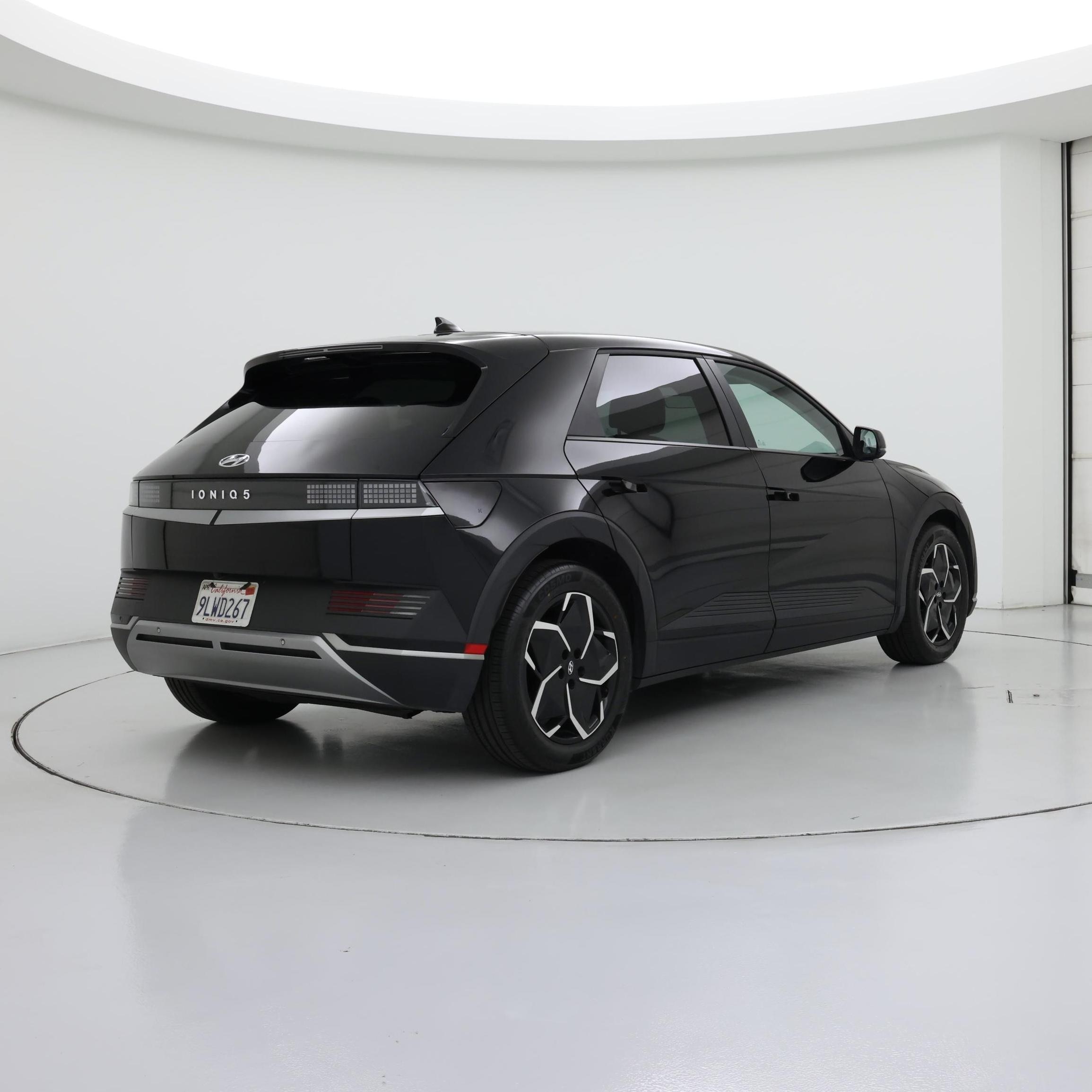 Thumbnail: 2024 Hyundai Ioniq 5 - 8