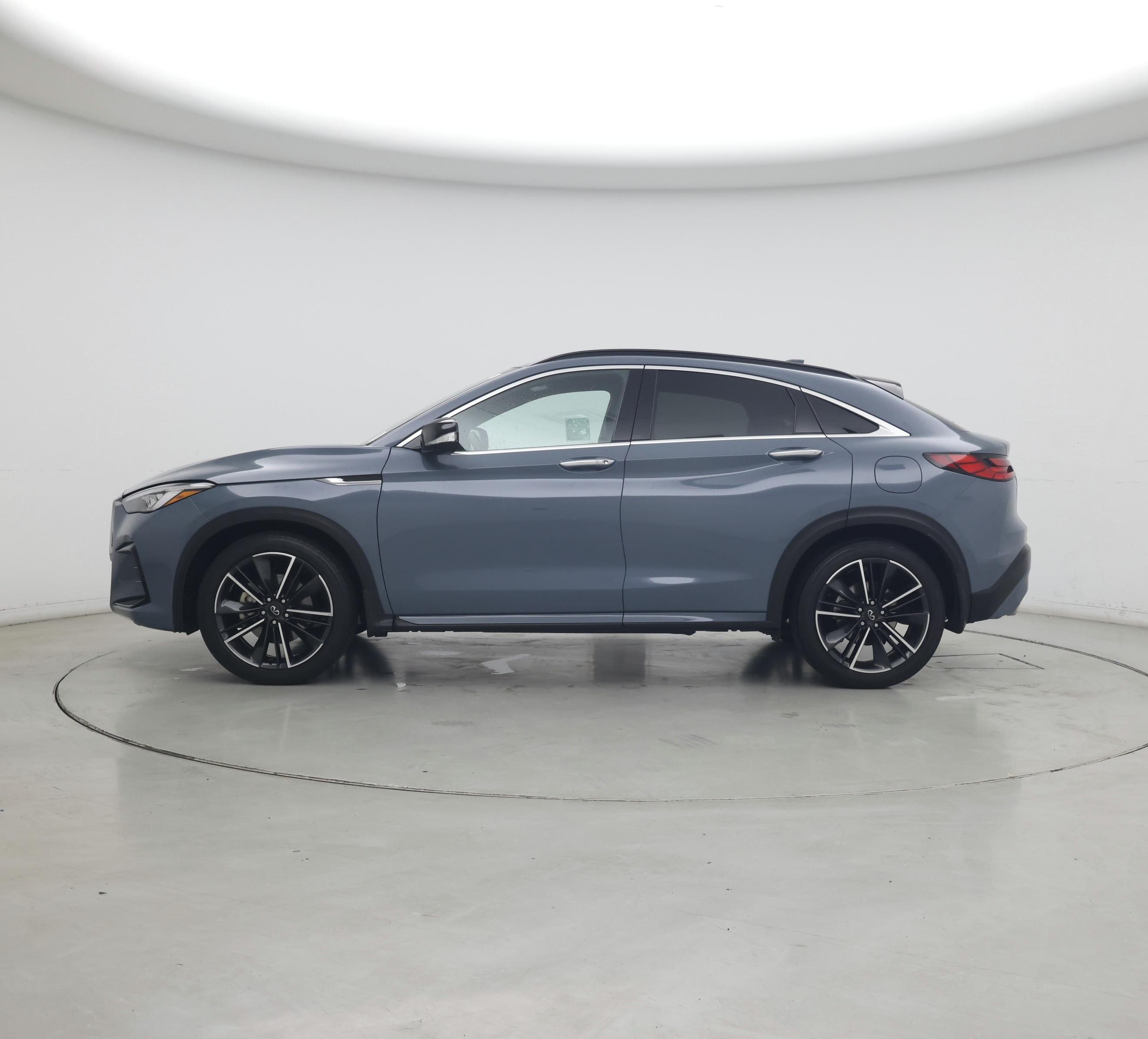 Thumbnail: 2022 INFINITI QX55 - 3