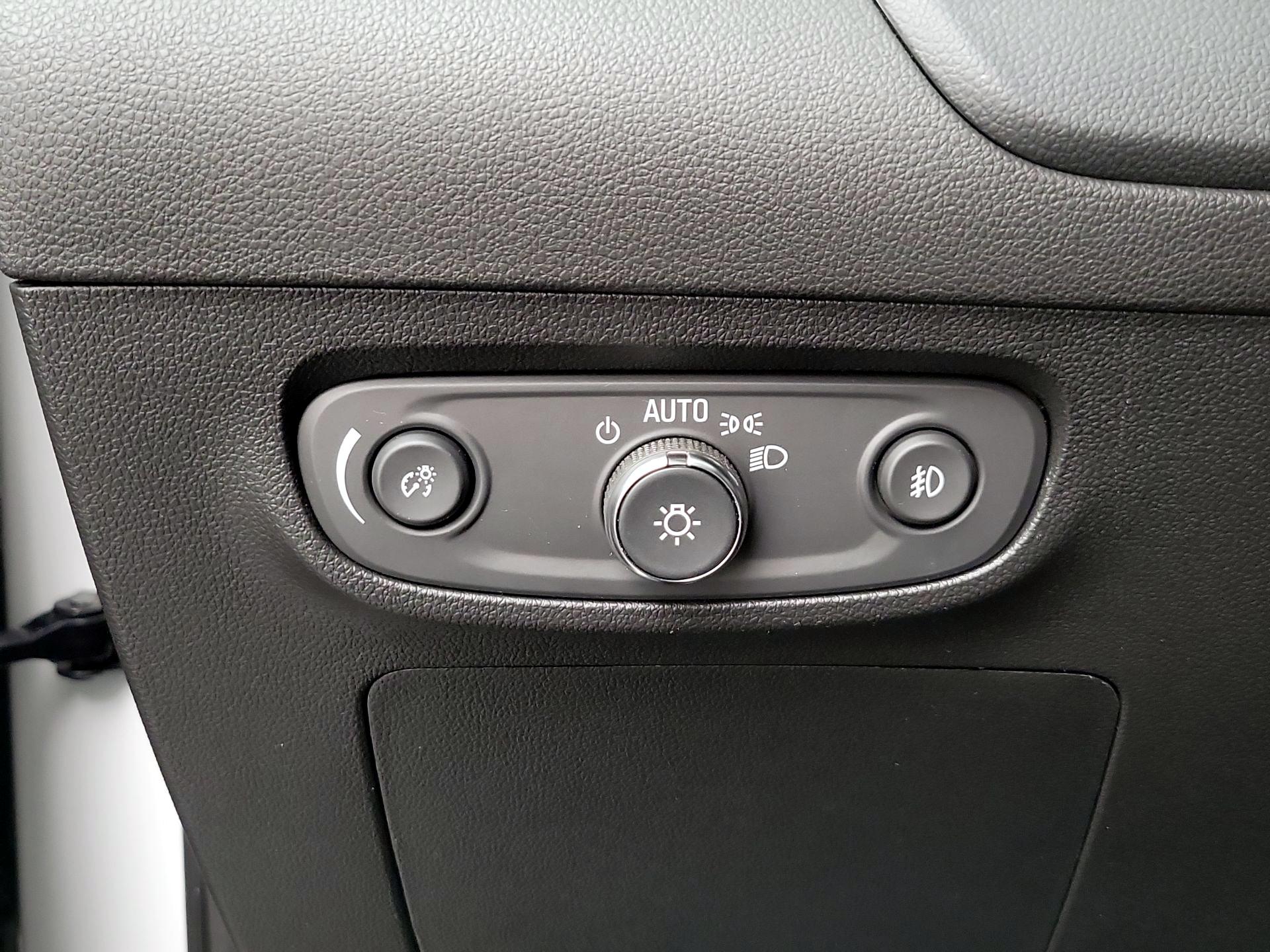 Thumbnail: 2023 Buick Encore GX - 13