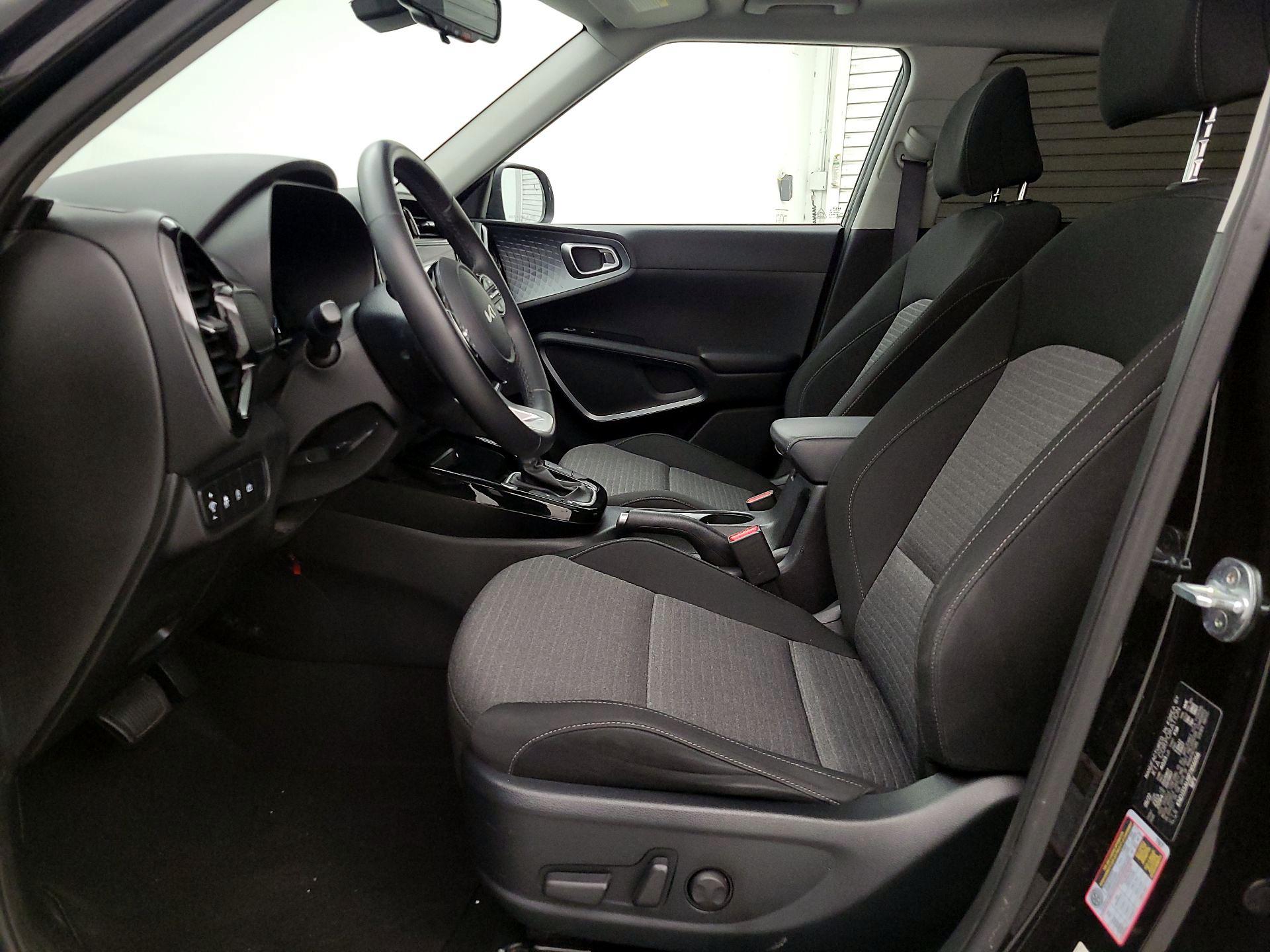 Thumbnail: 2023 Kia Soul - 11