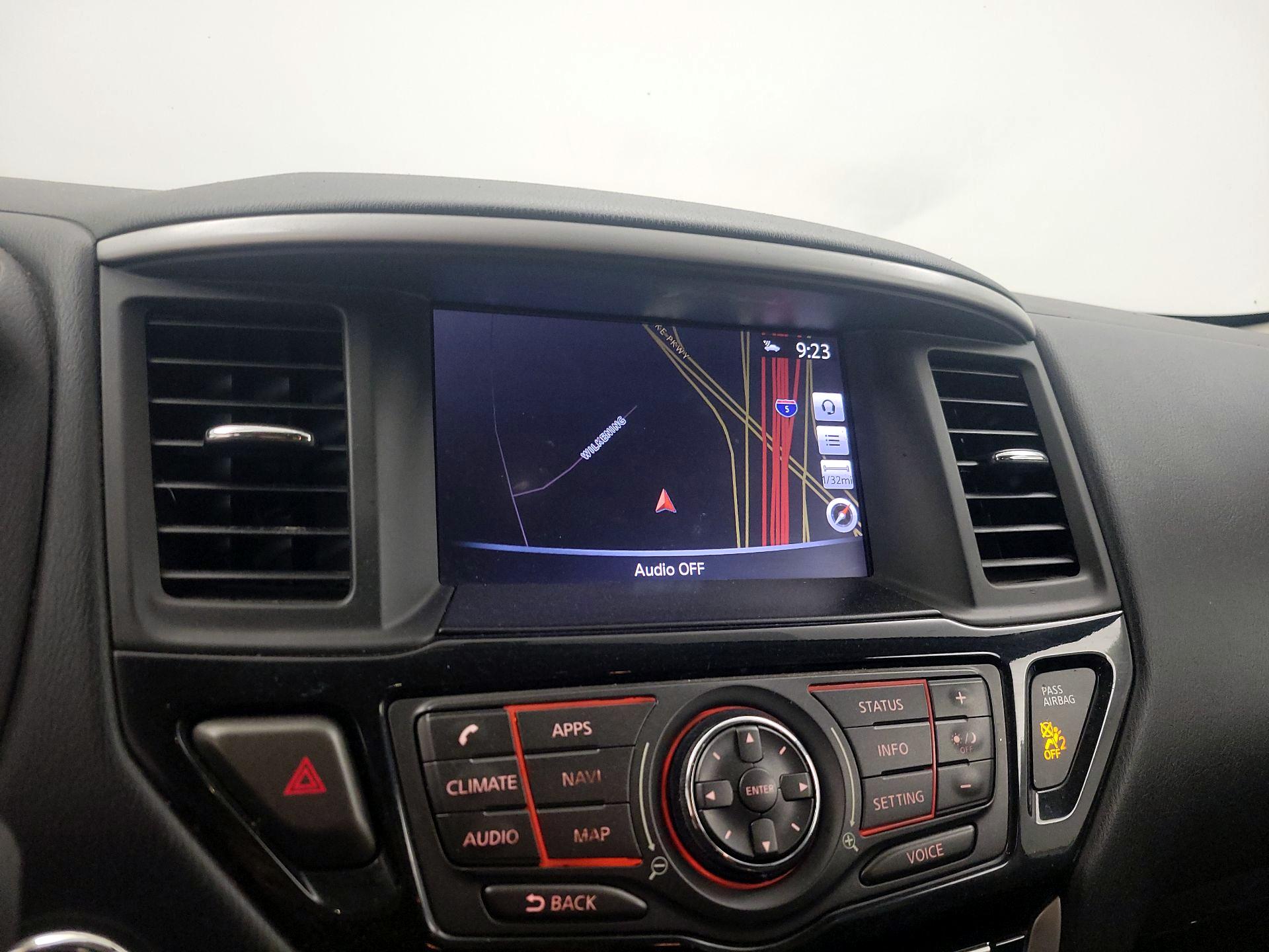 Thumbnail: 2018 Nissan Pathfinder - 14