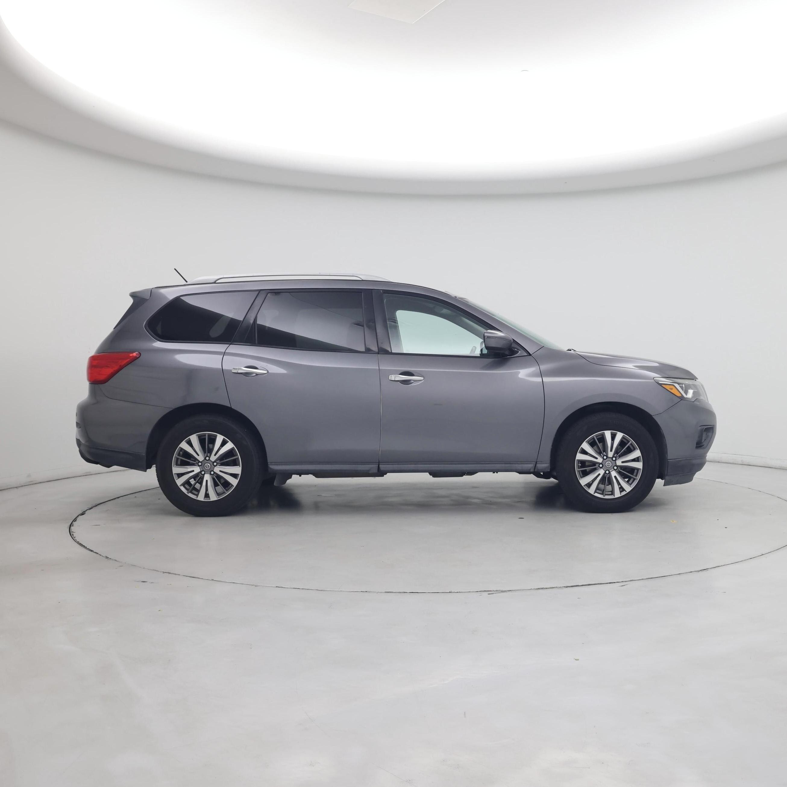 Thumbnail: 2018 Nissan Pathfinder - 7