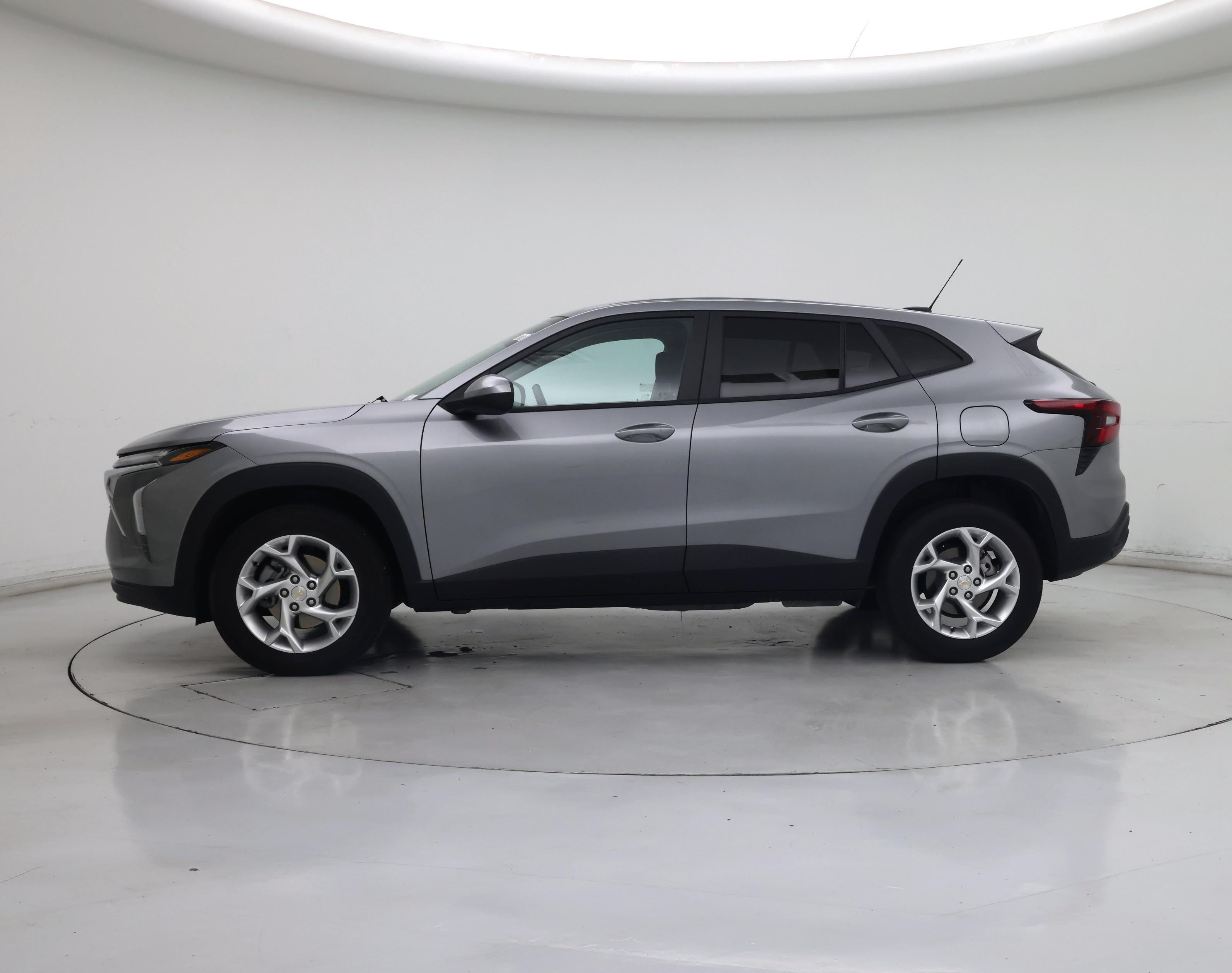 Thumbnail: 2025 Chevrolet Trax - 3