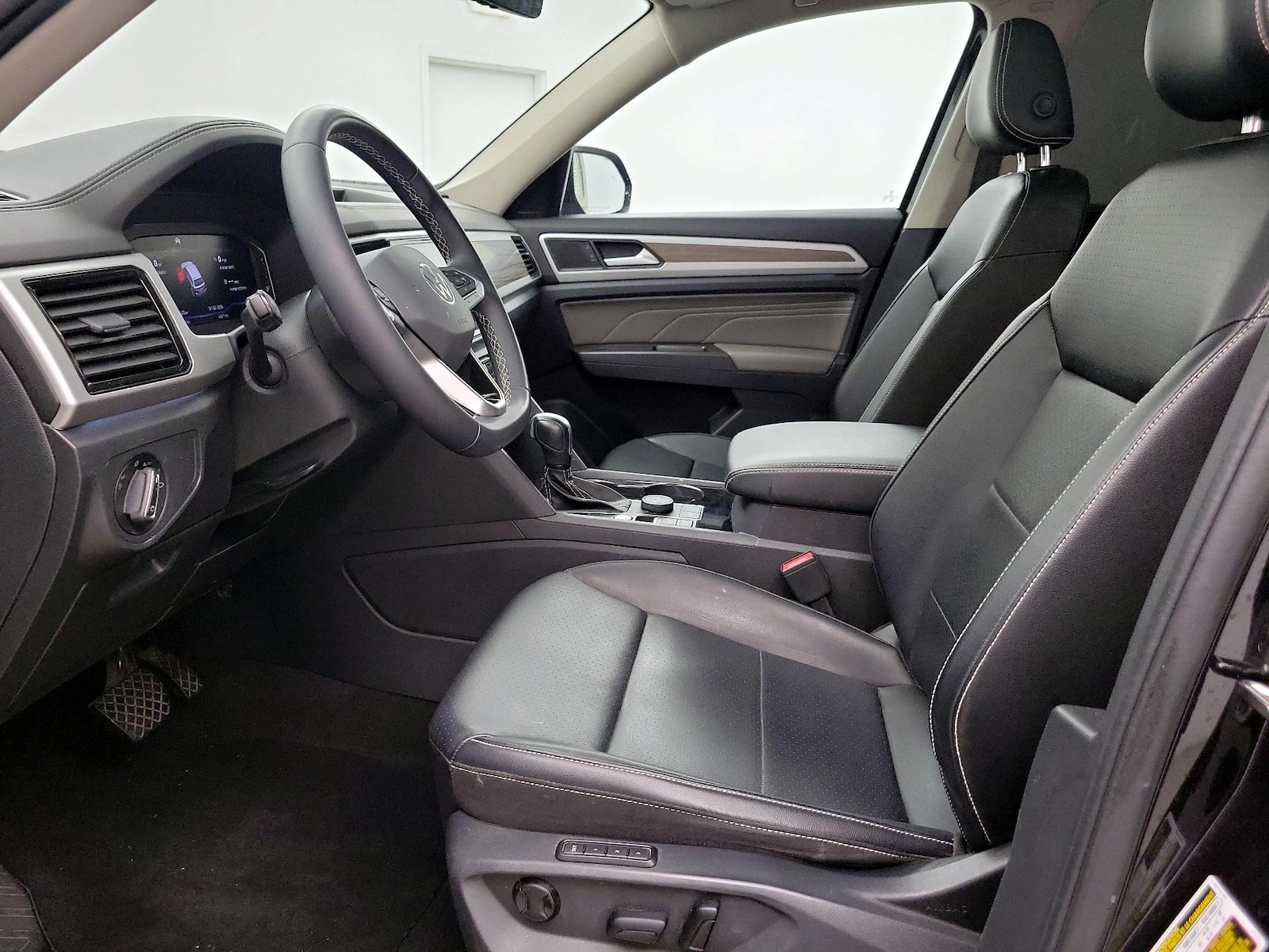 2022 Volkswagen Atlas SEL - Photo 12