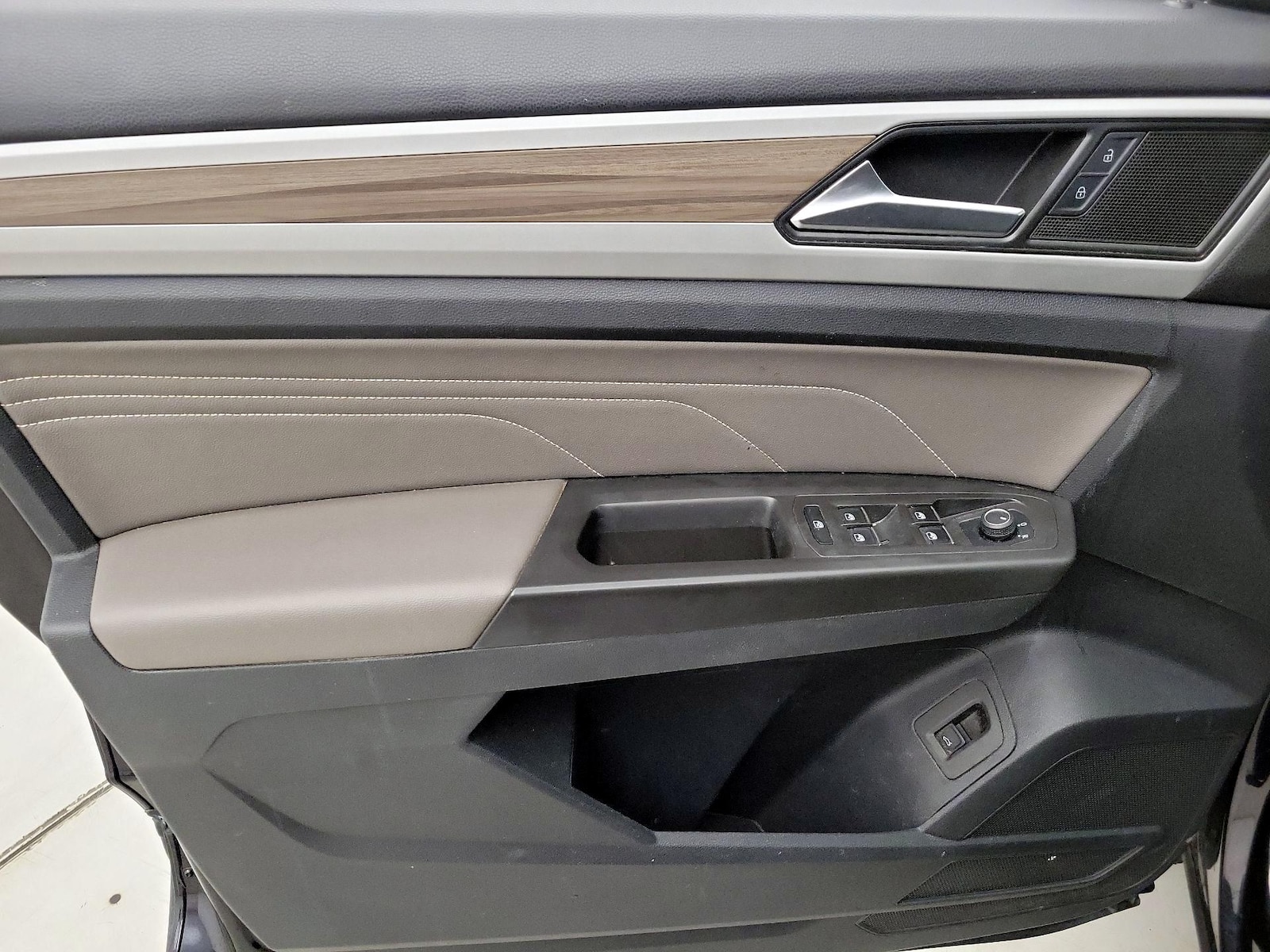 2022 Volkswagen Atlas SEL - Photo 13
