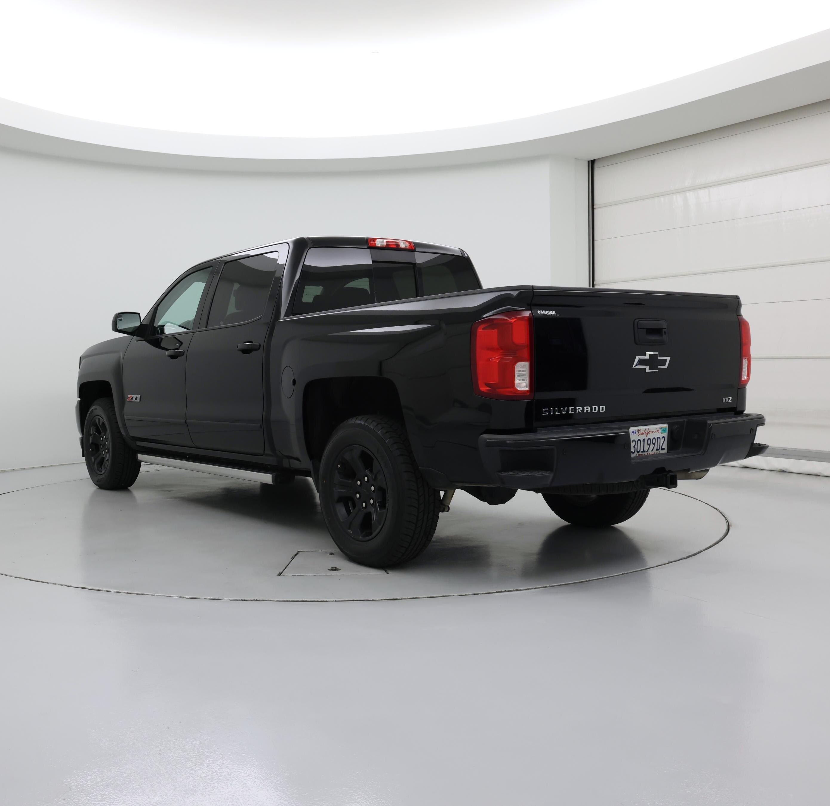 Thumbnail: 2017 Chevrolet Silverado 1500 - 2