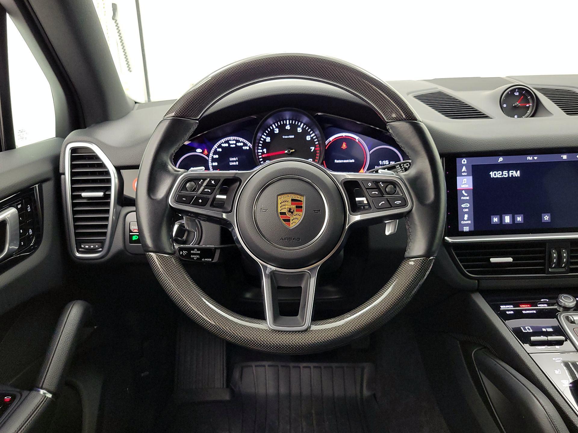 Thumbnail: 2020 Porsche Cayenne - 10