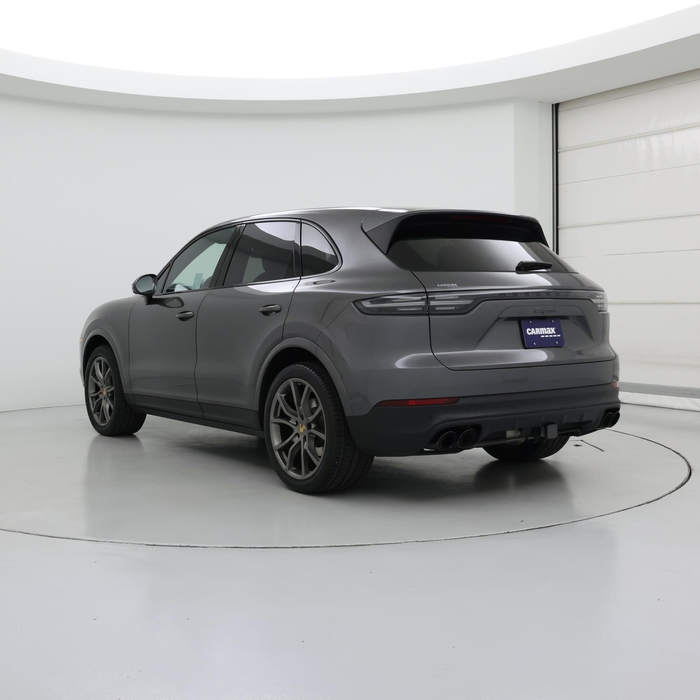 Thumbnail: 2020 Porsche Cayenne - 2