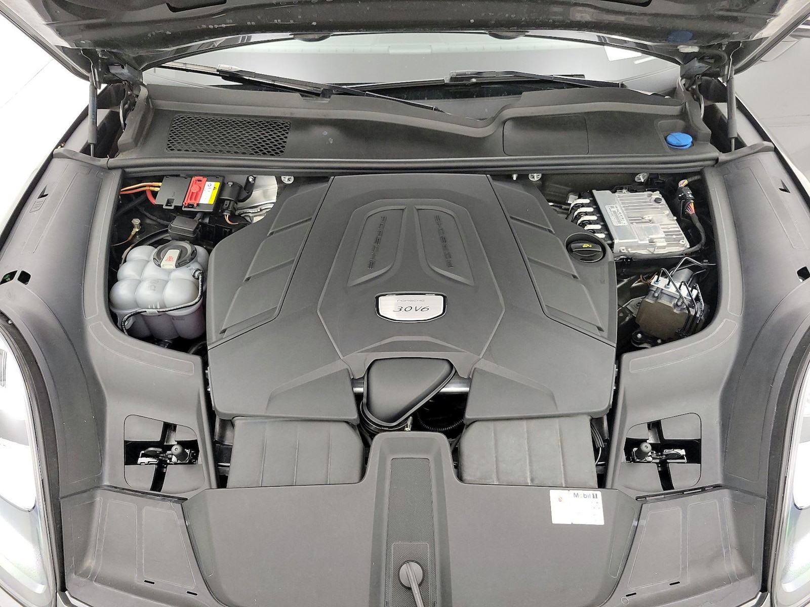 2020 Porsche Cayenne Base - Photo 22