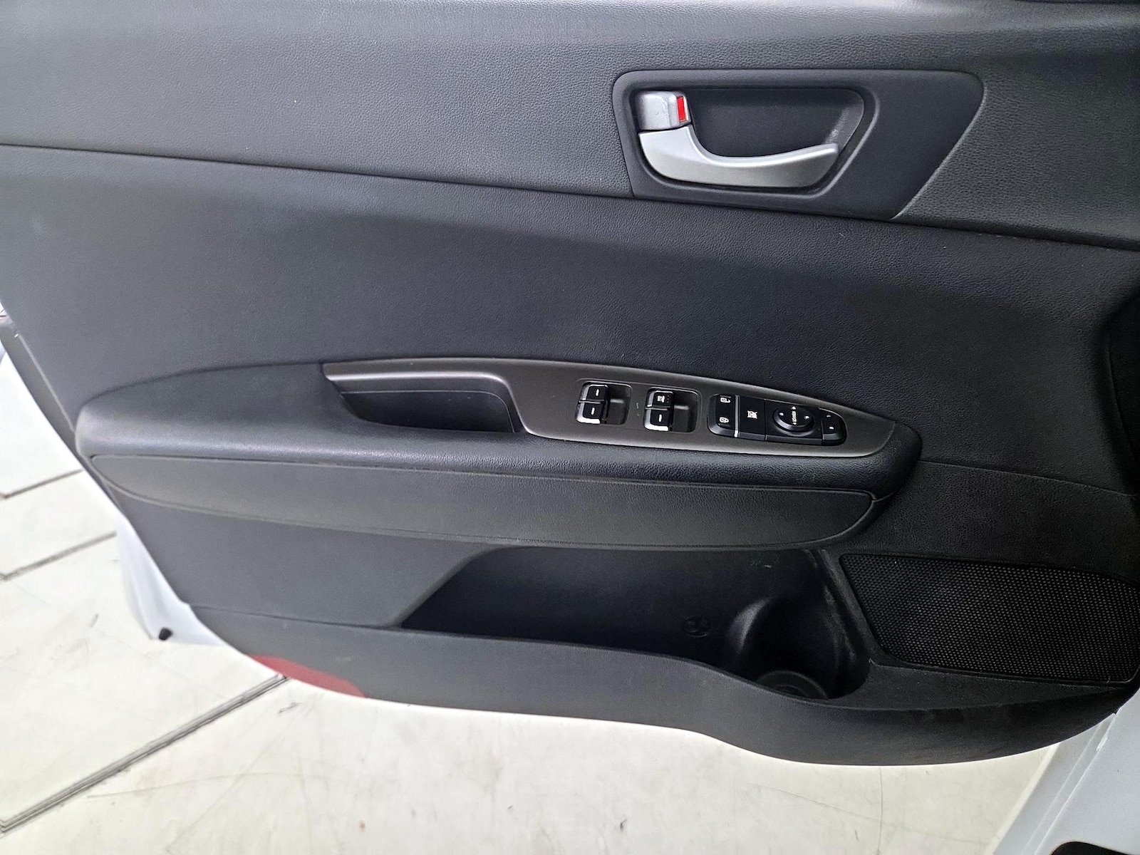 2019 Kia Optima LX - Photo 13