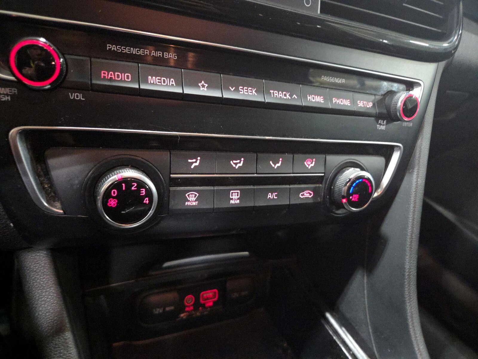 2019 Kia Optima LX - Photo 16