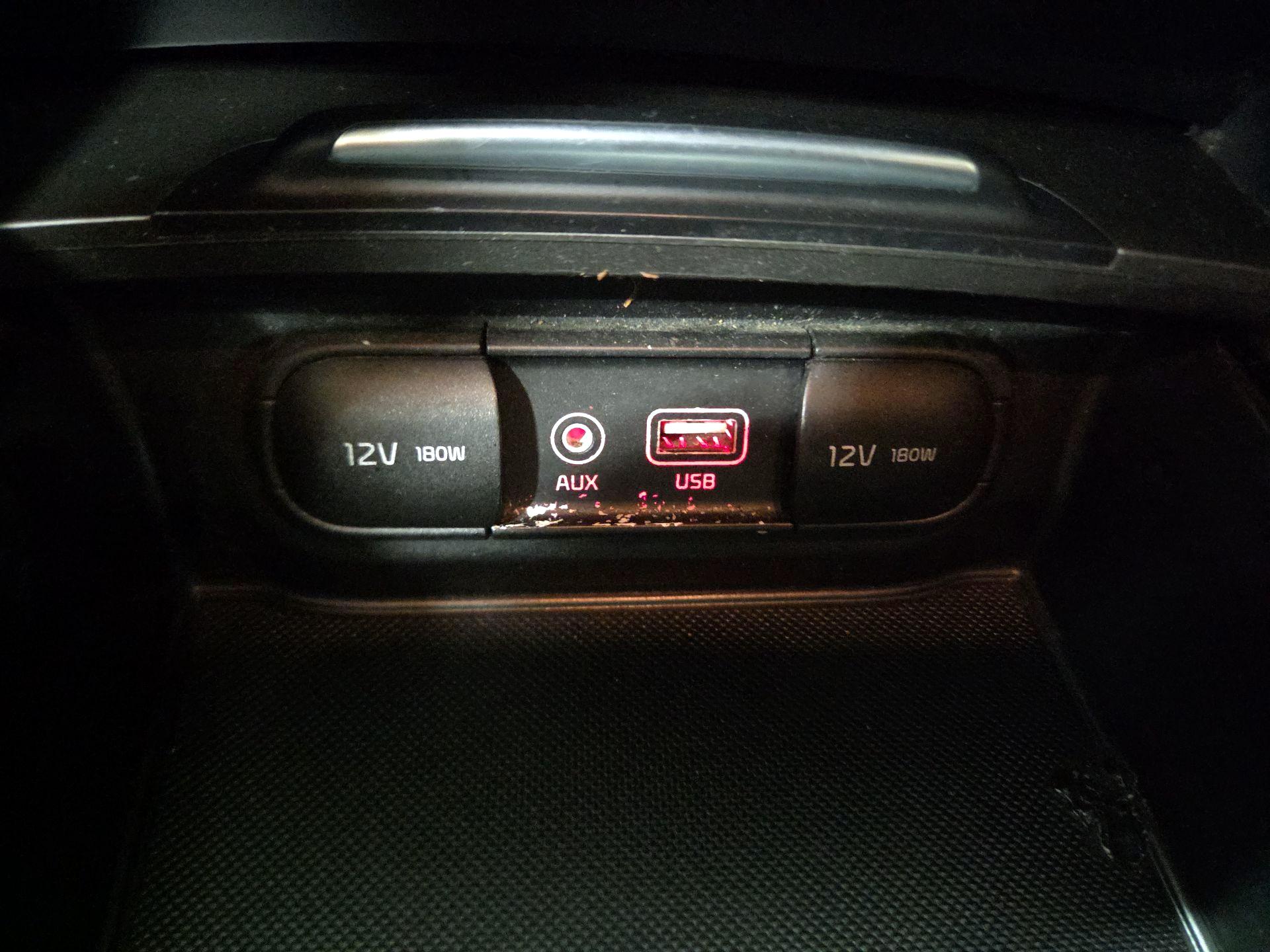 Thumbnail: 2019 Kia Optima - 17
