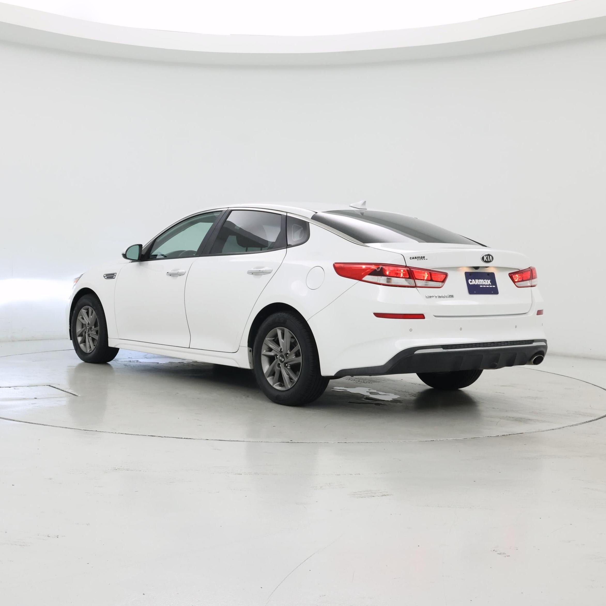 Thumbnail: 2019 Kia Optima - 2
